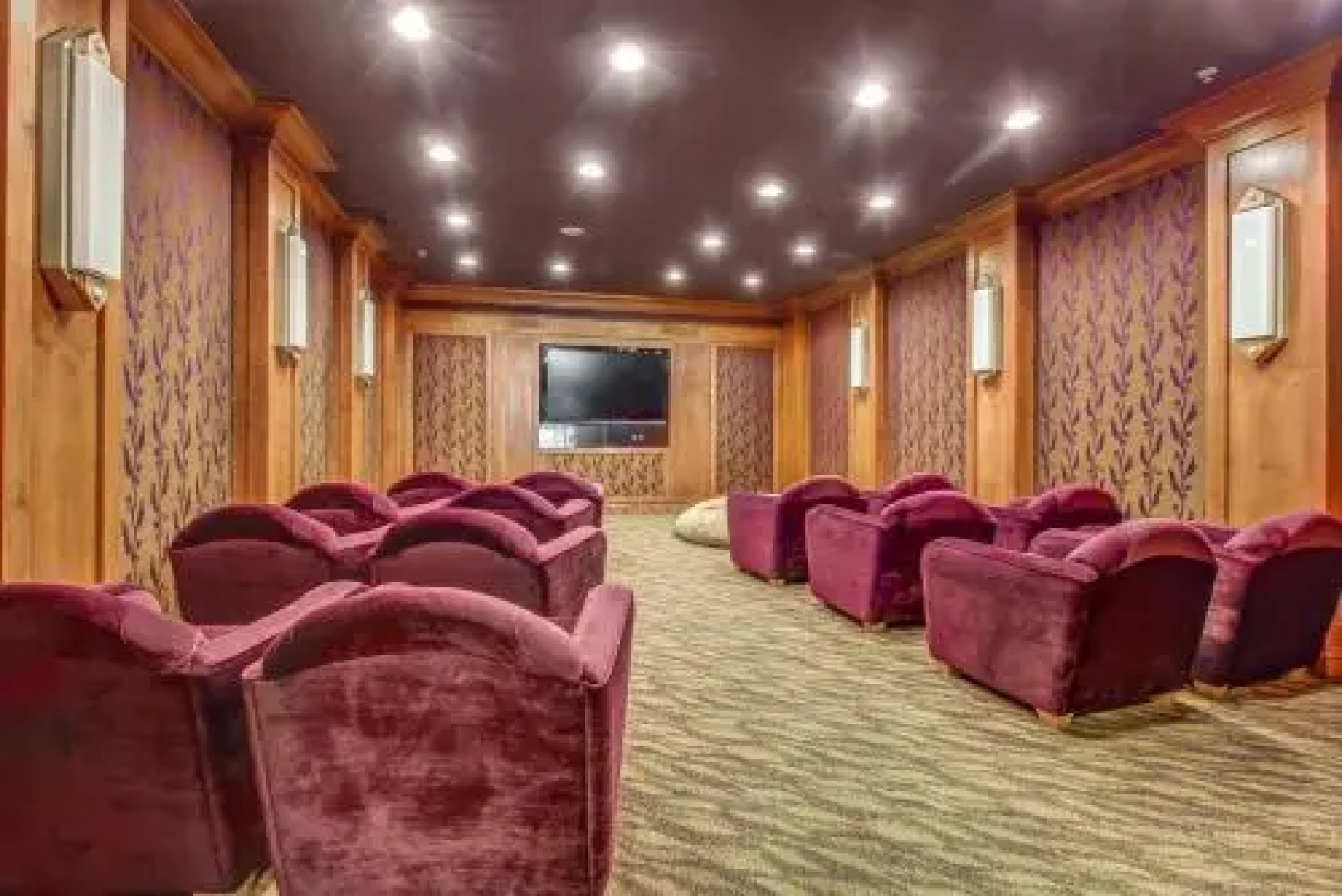 Eagle Springs East 201: Horsetail Suite