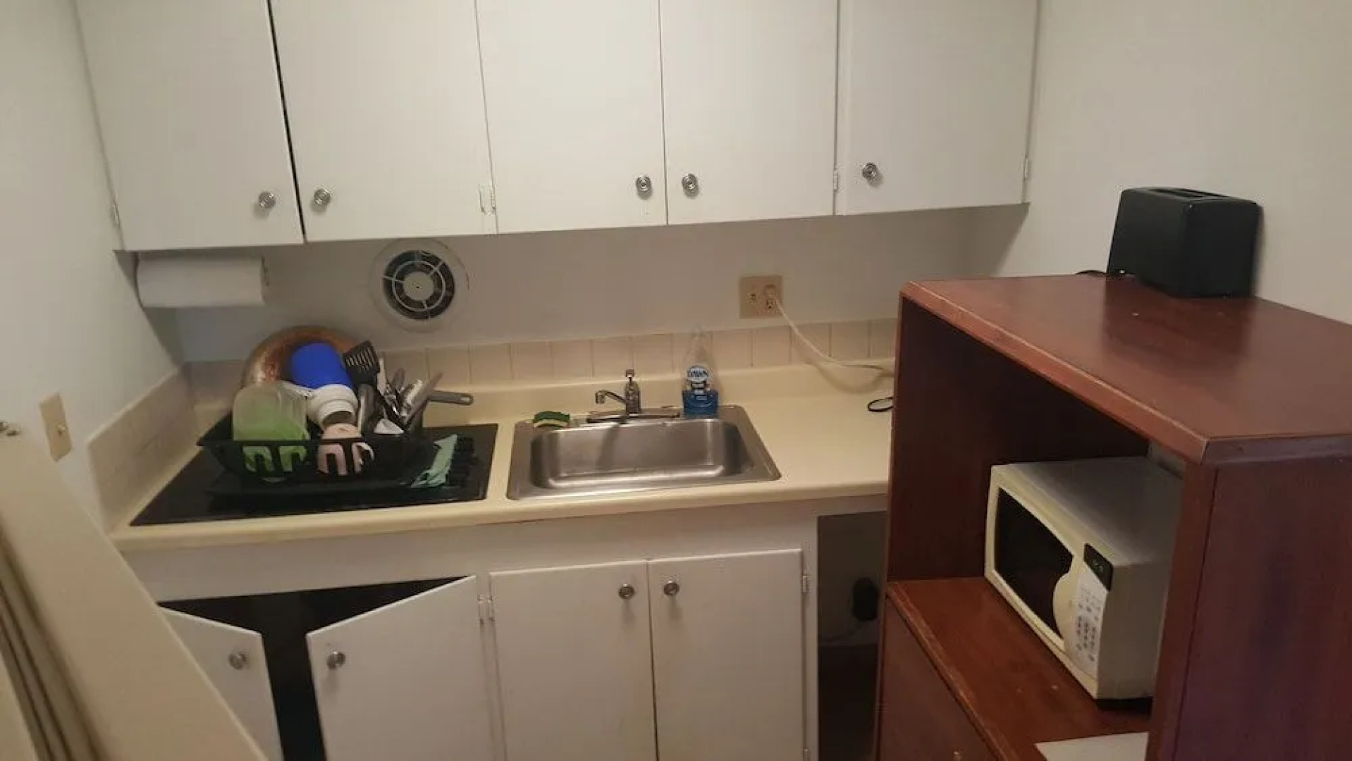 Coratel Inn & Suites by Jasper Hutchinson