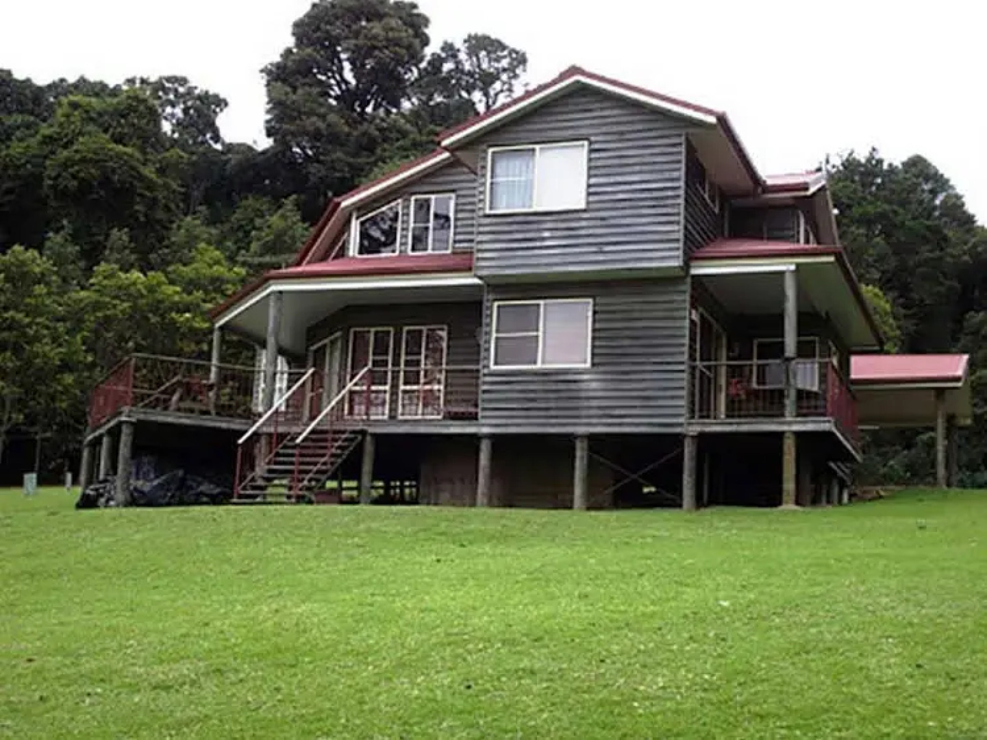 Silky Oaks Holiday House