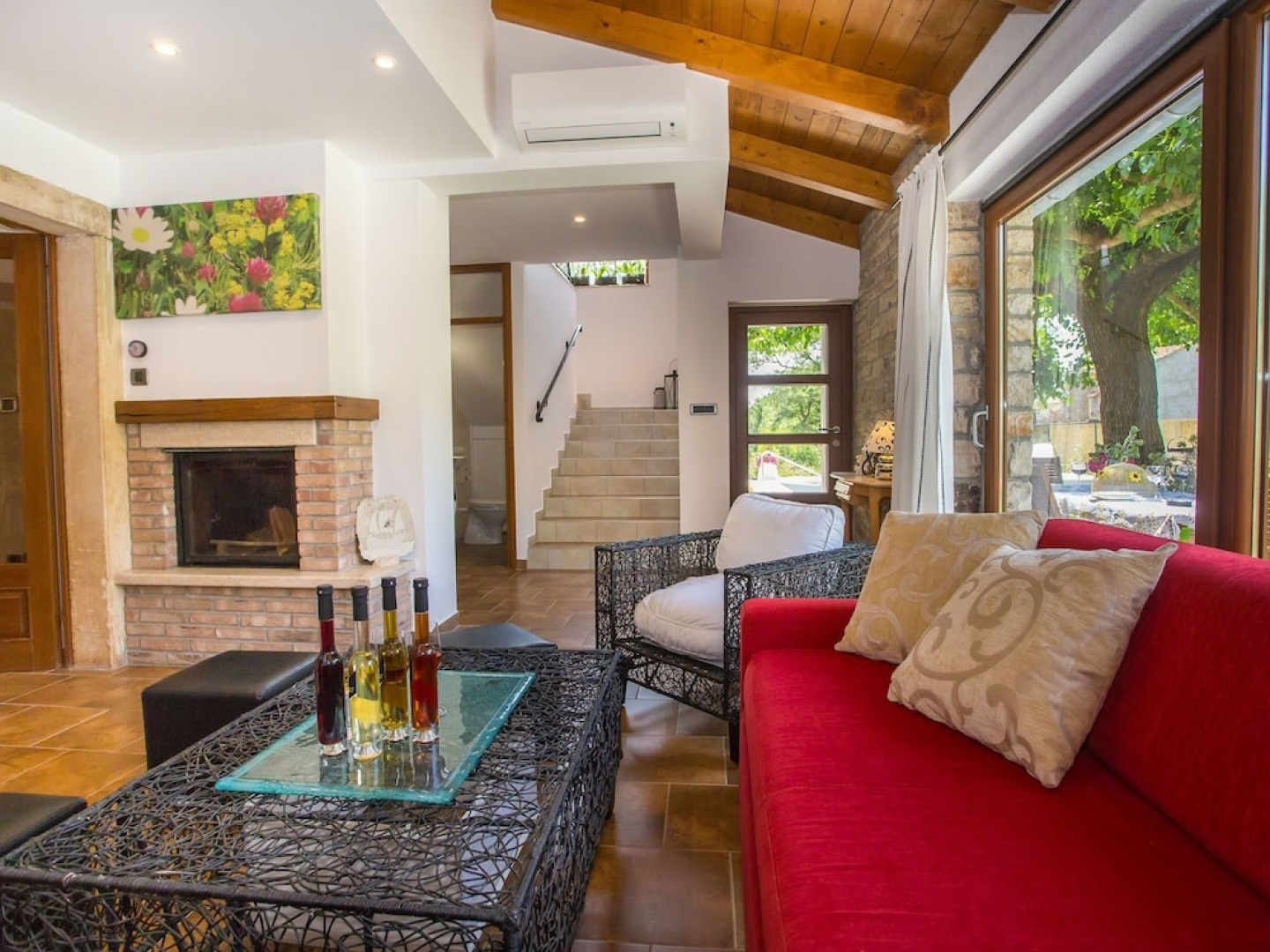 Beautiful Decorated Villa for 8 Persons With Private Pool in a Quiet Location