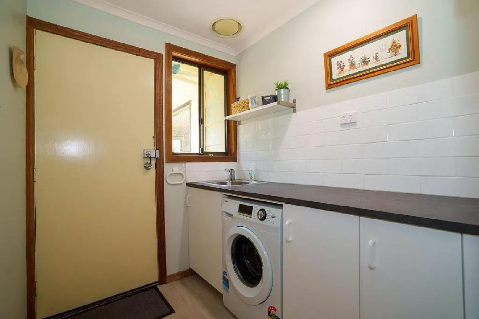 Beach House @ Smiths Beach