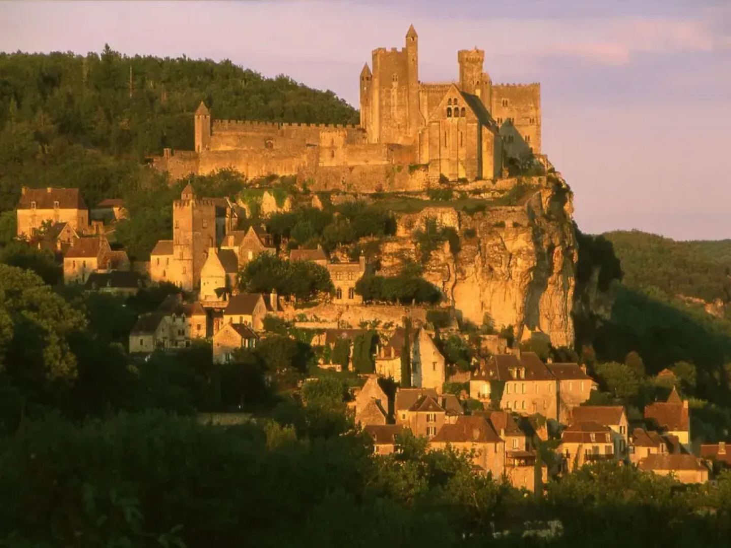 Hilltop Cottage With Pool