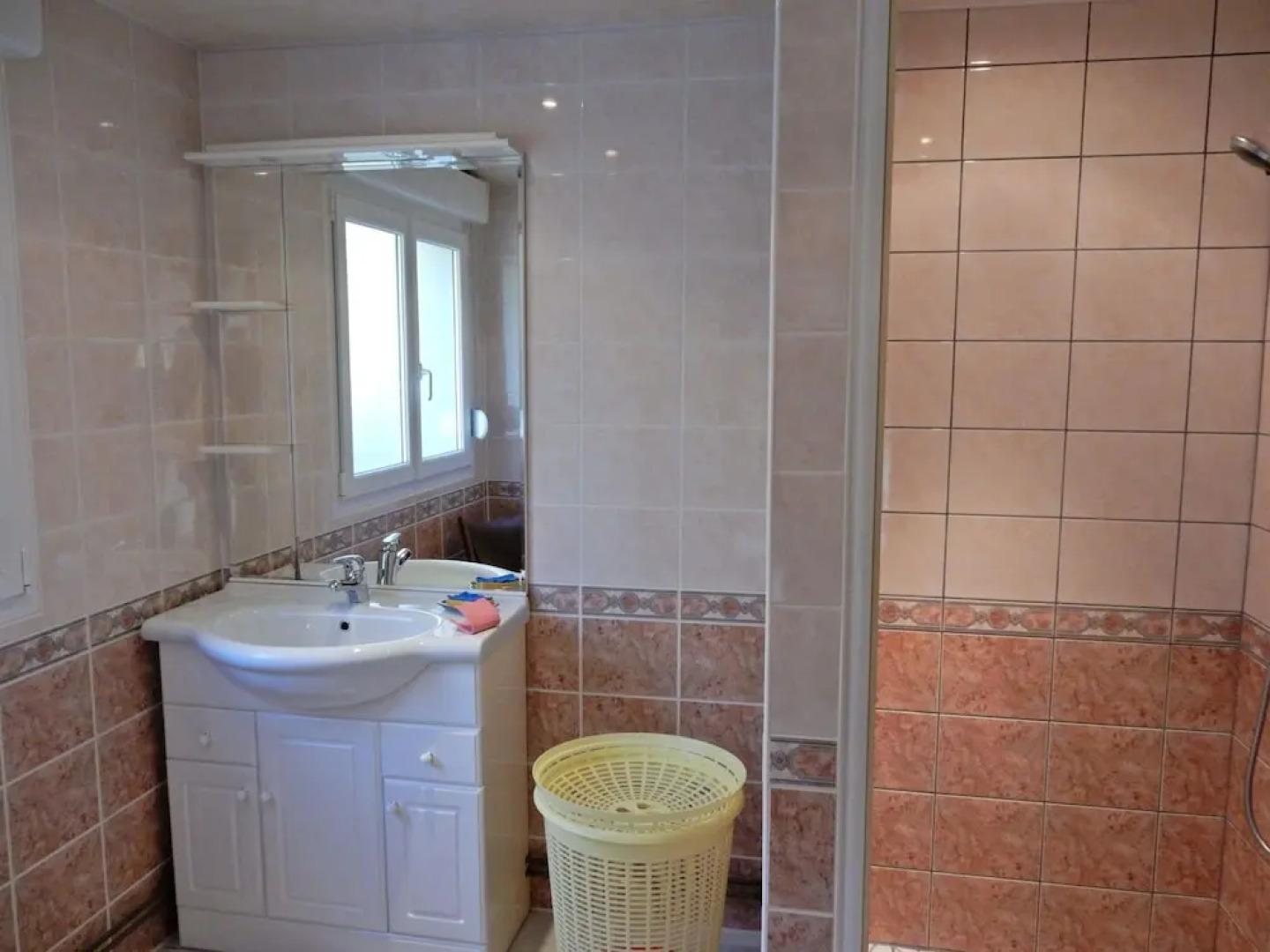 Holiday Home in Beautiful Location on Hill of a Village Near Nature Park in Northern France