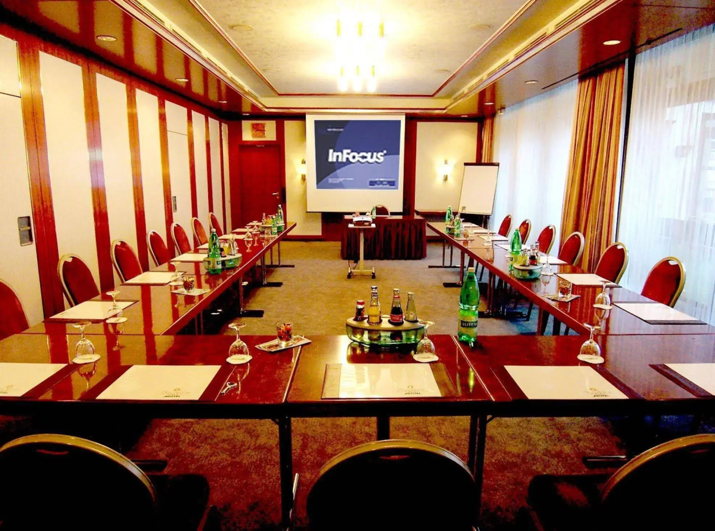 Best Living Hotel Arotel