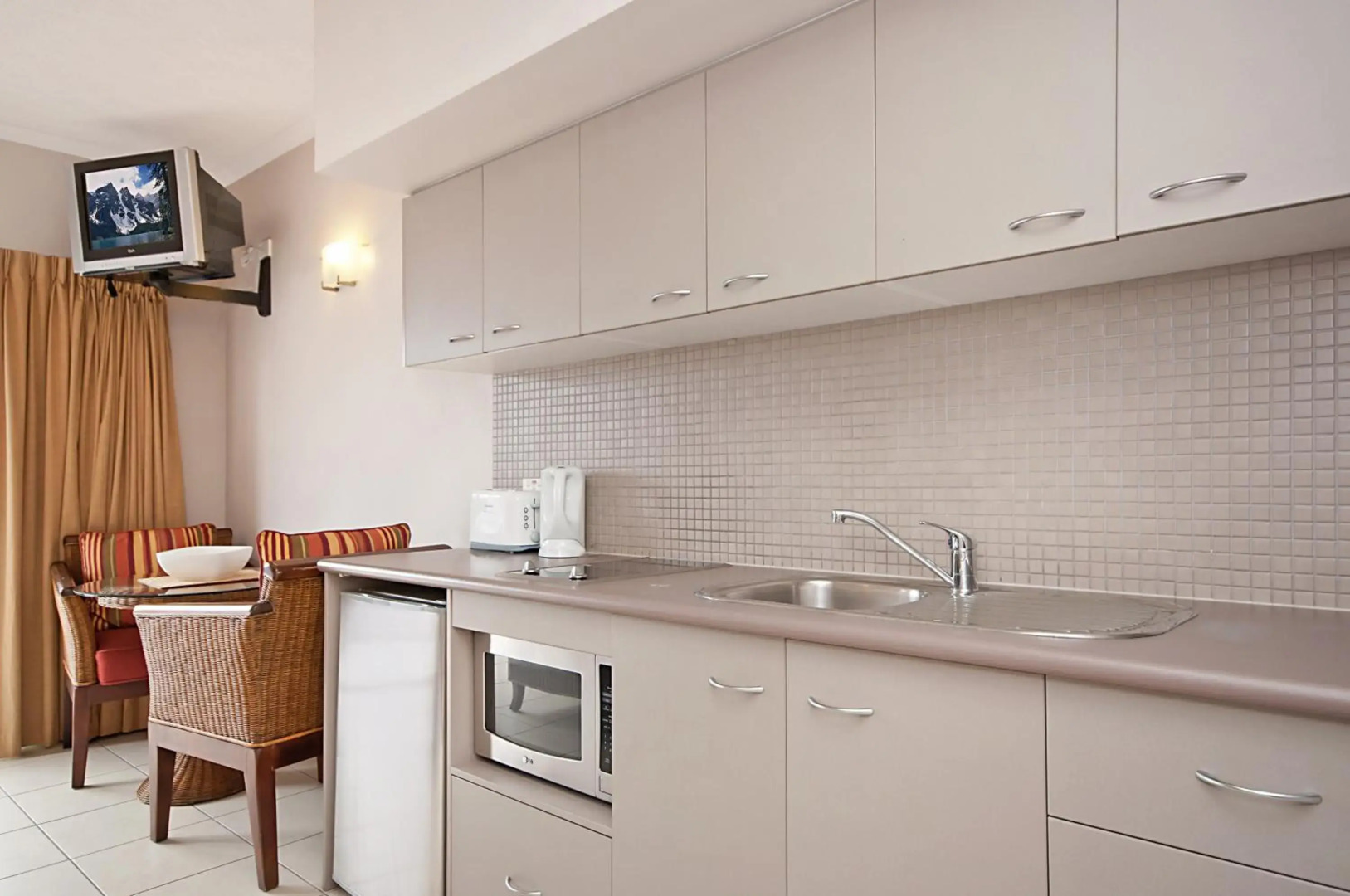 Southern Cross Atrium Apartments