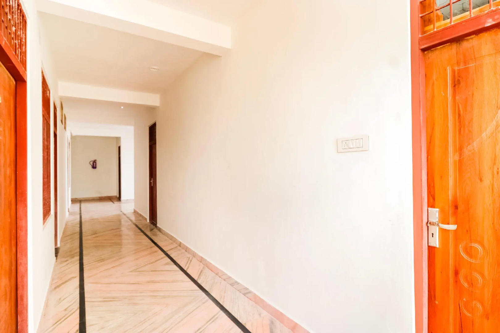 Capital O 67057 Arpit Hotel