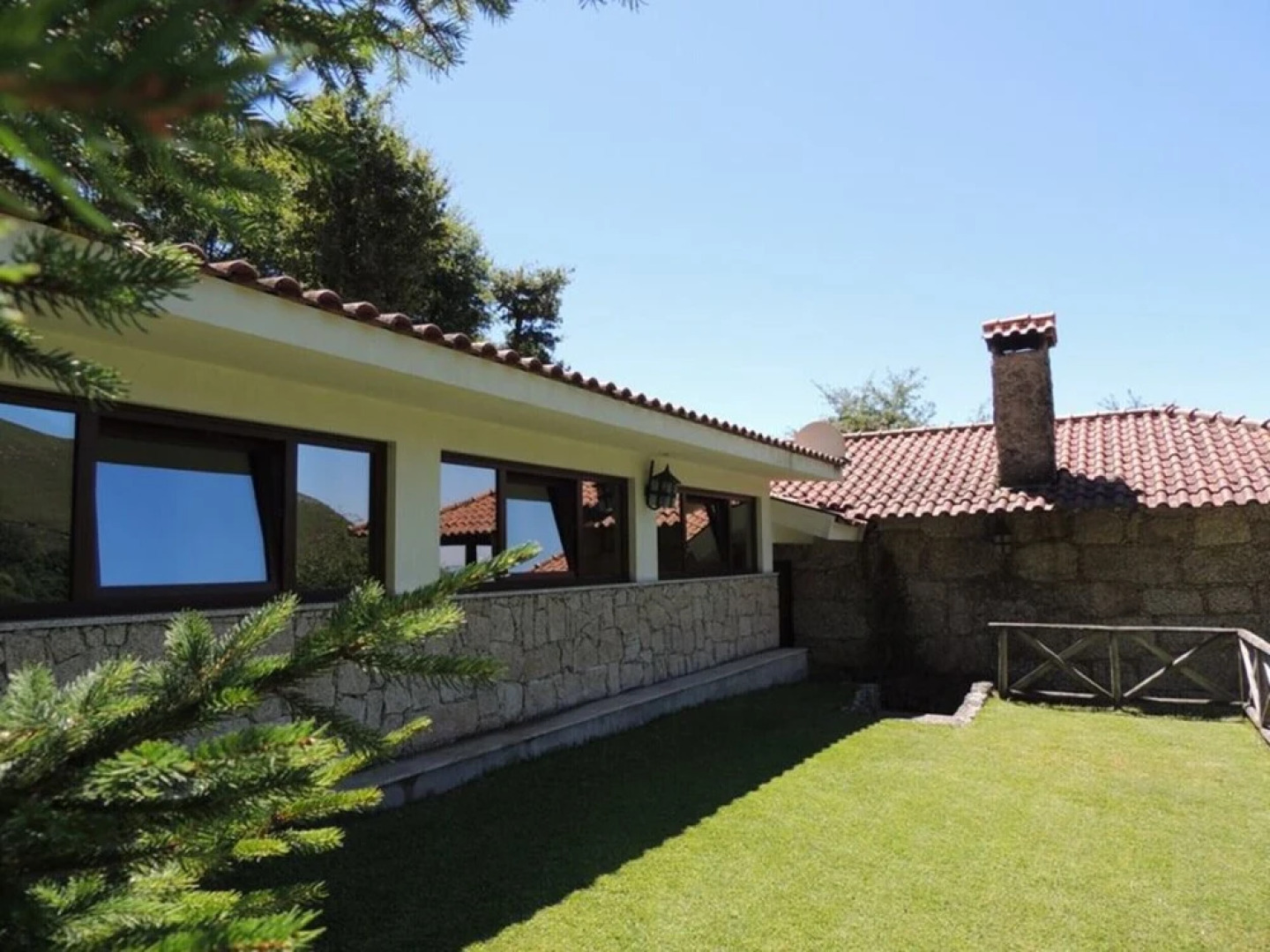 Casa Rústica com Piscina, Gerês Mystay