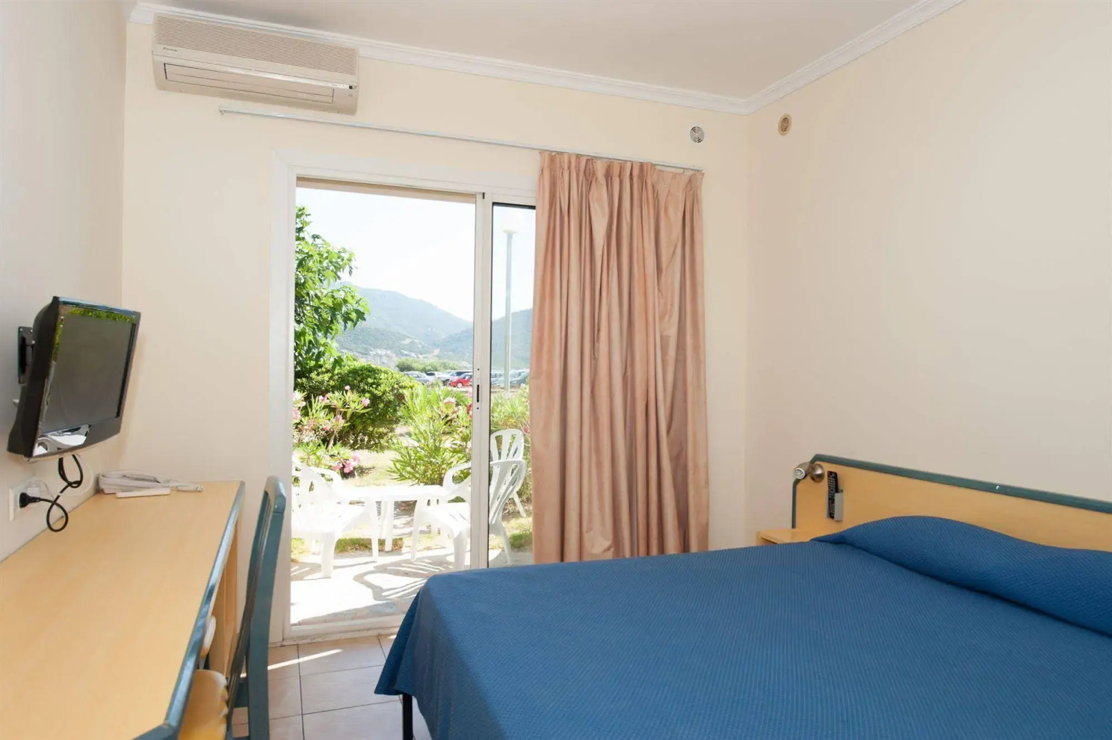 Hotel Marina di Lava