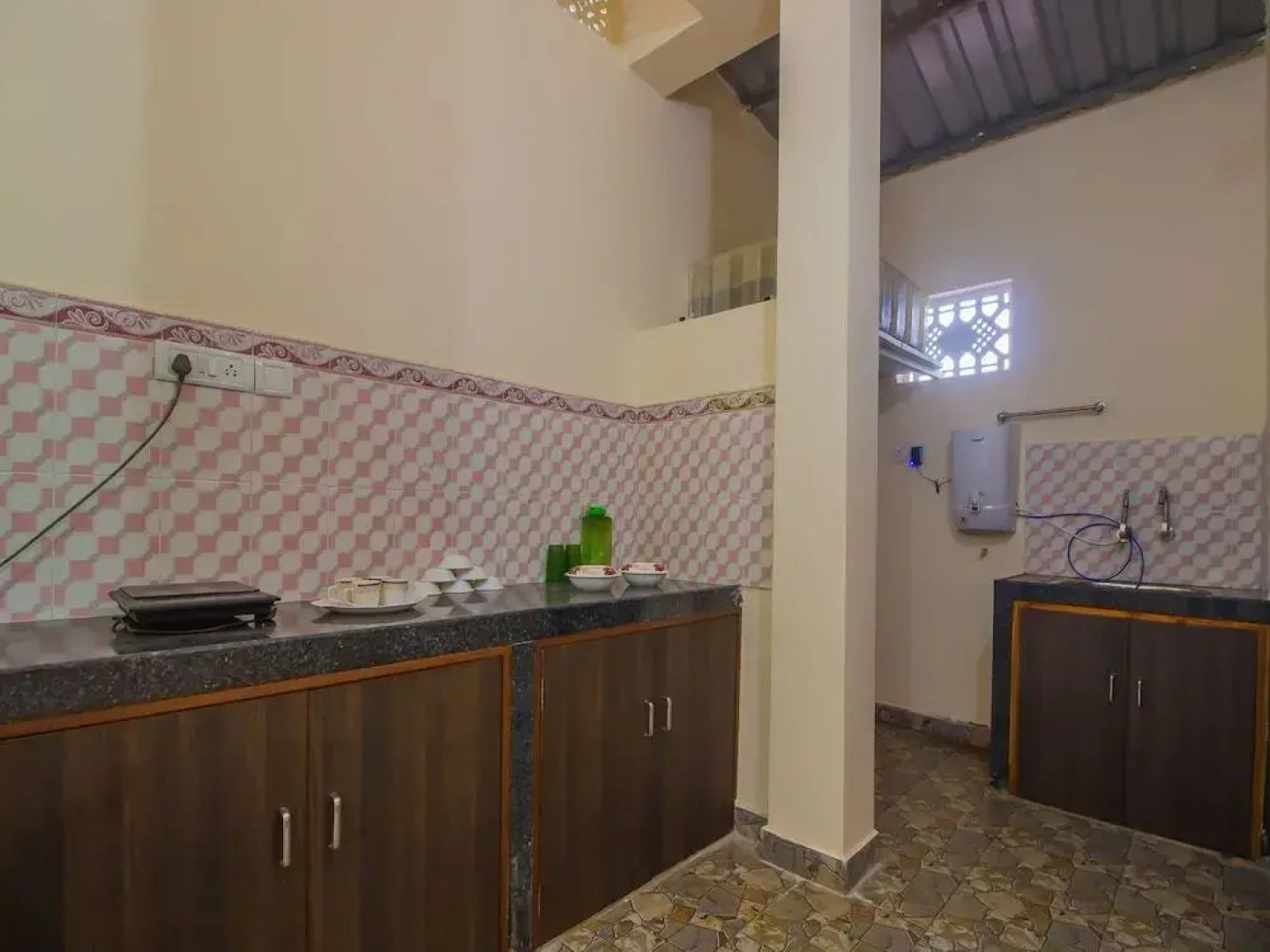 OYO 15804 Home Spacious 2BHK Near Mall De Goa