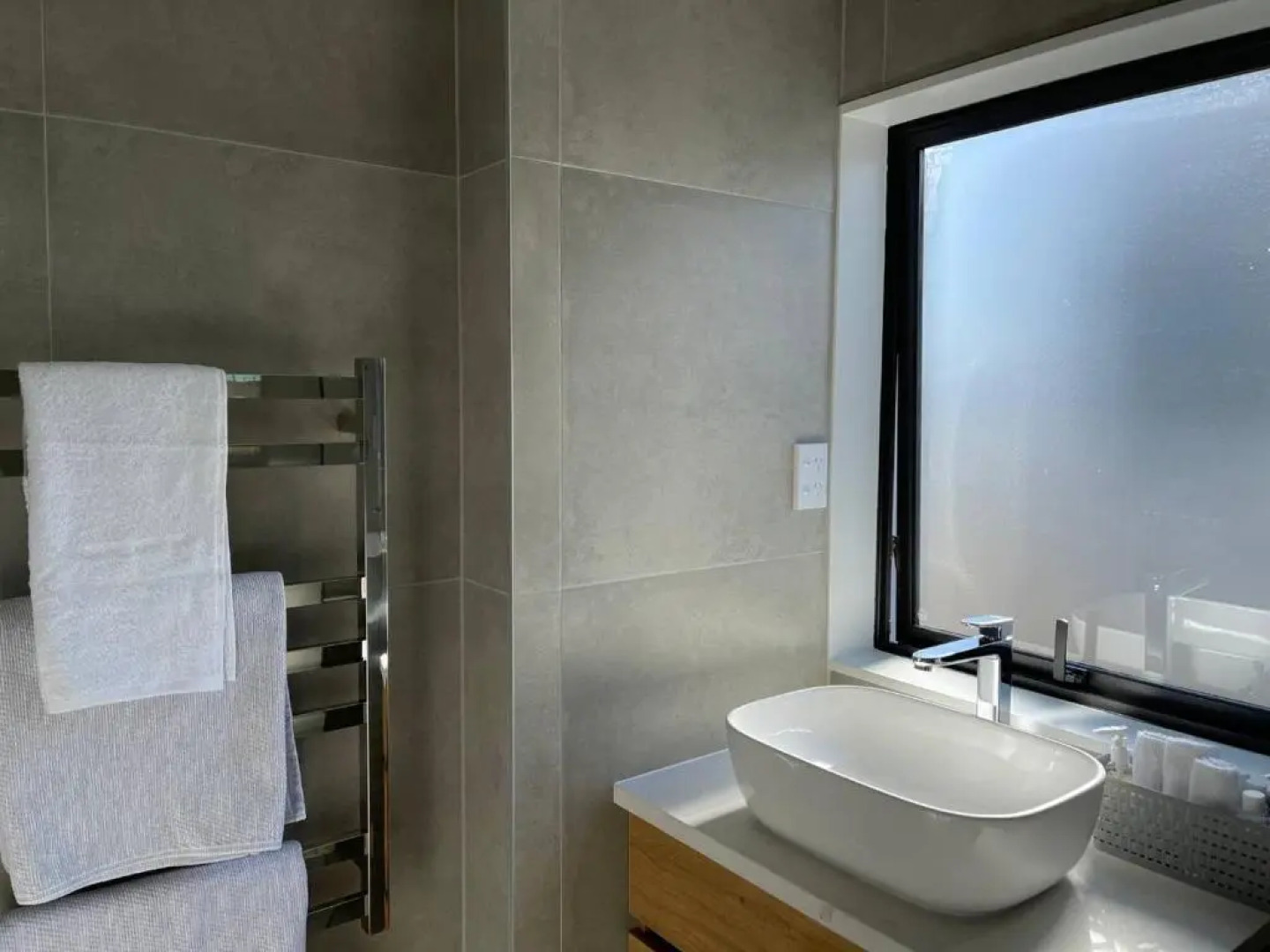 4 bedroom home fully furnished in Papakura, Auckland