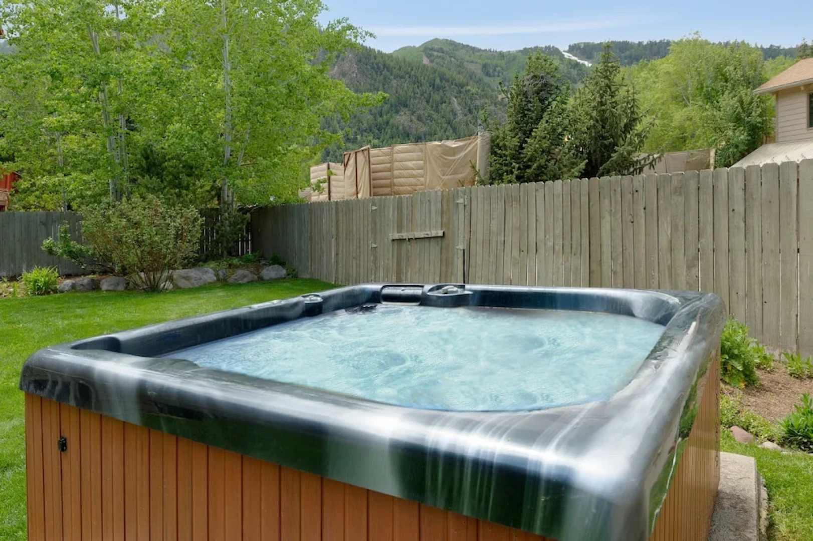 Frias Homes Of Aspen