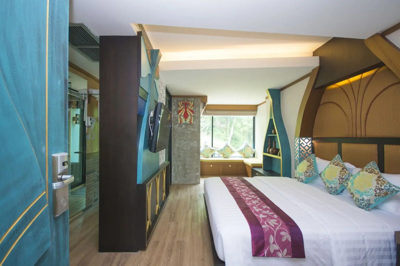 Phi Phi Nice Beach Hotel Hip