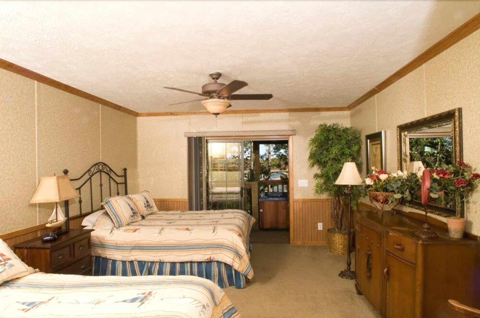 Self Creek Lodge and Marina