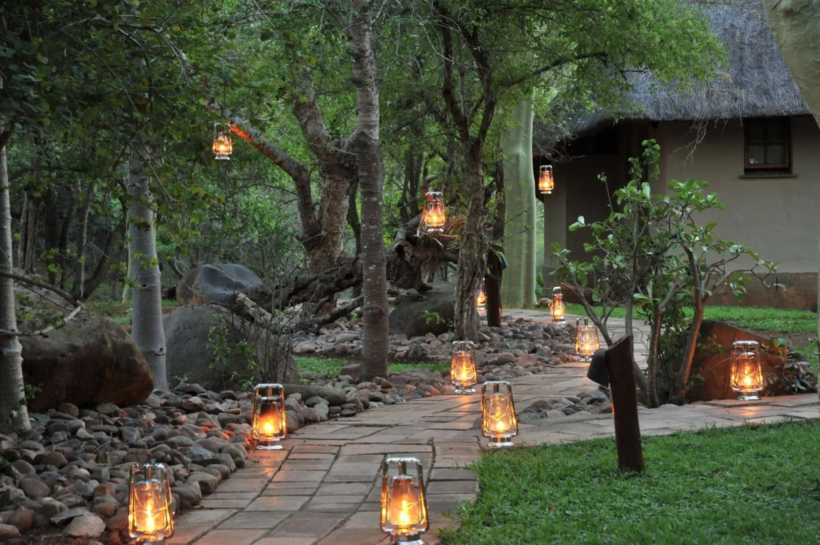 Thornybush Waterside Lodge
