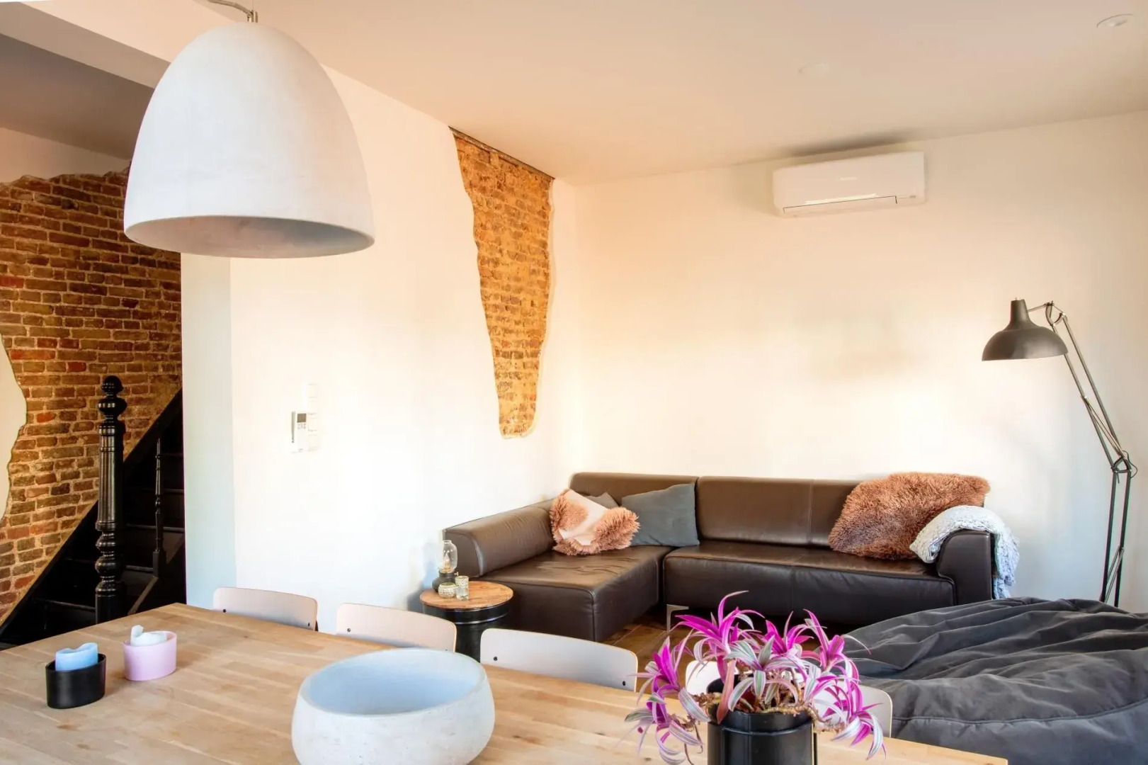 Charming Villa Near Maastricht and Hillside