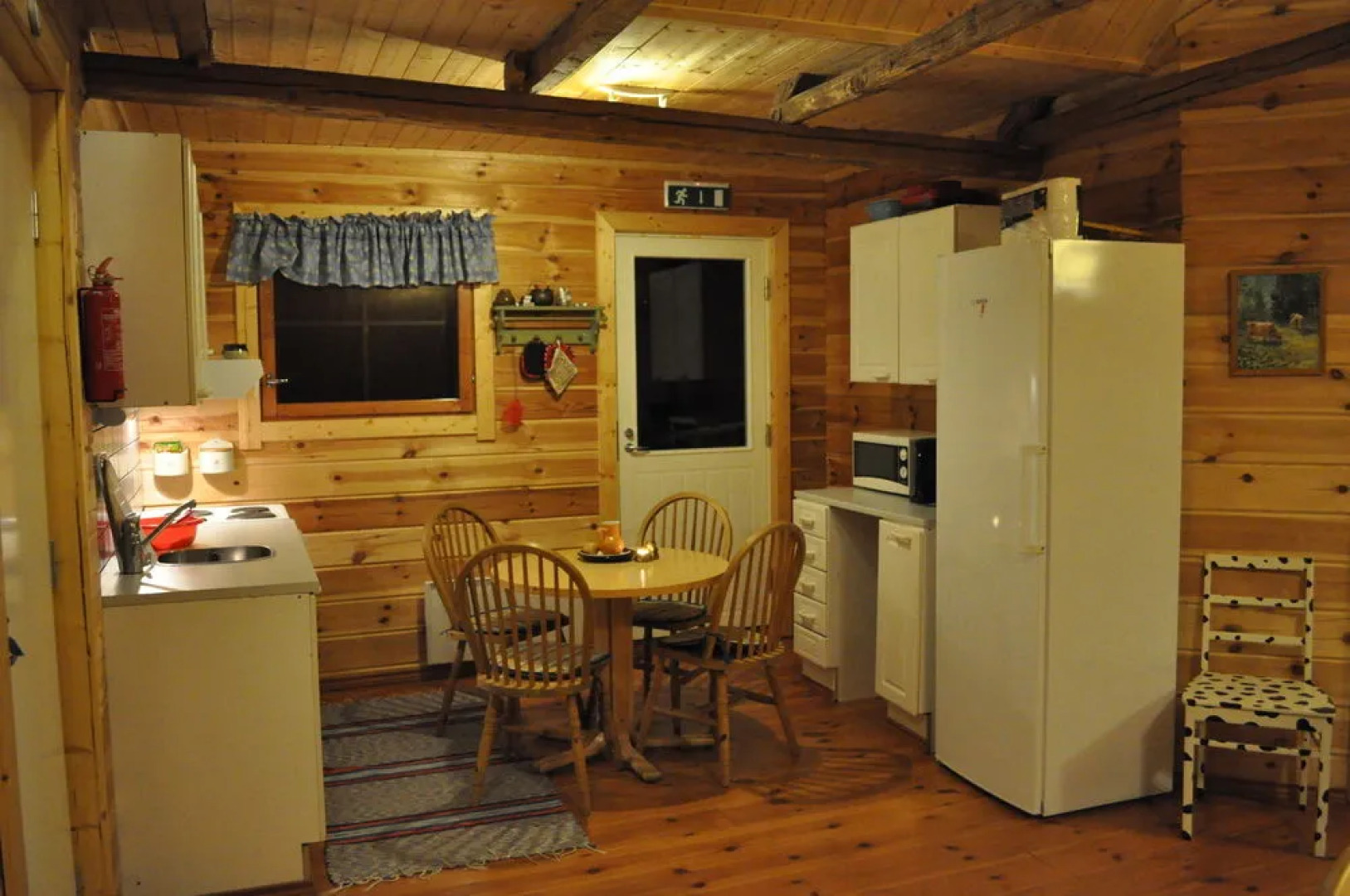 Tuhannen Tarinan Talo