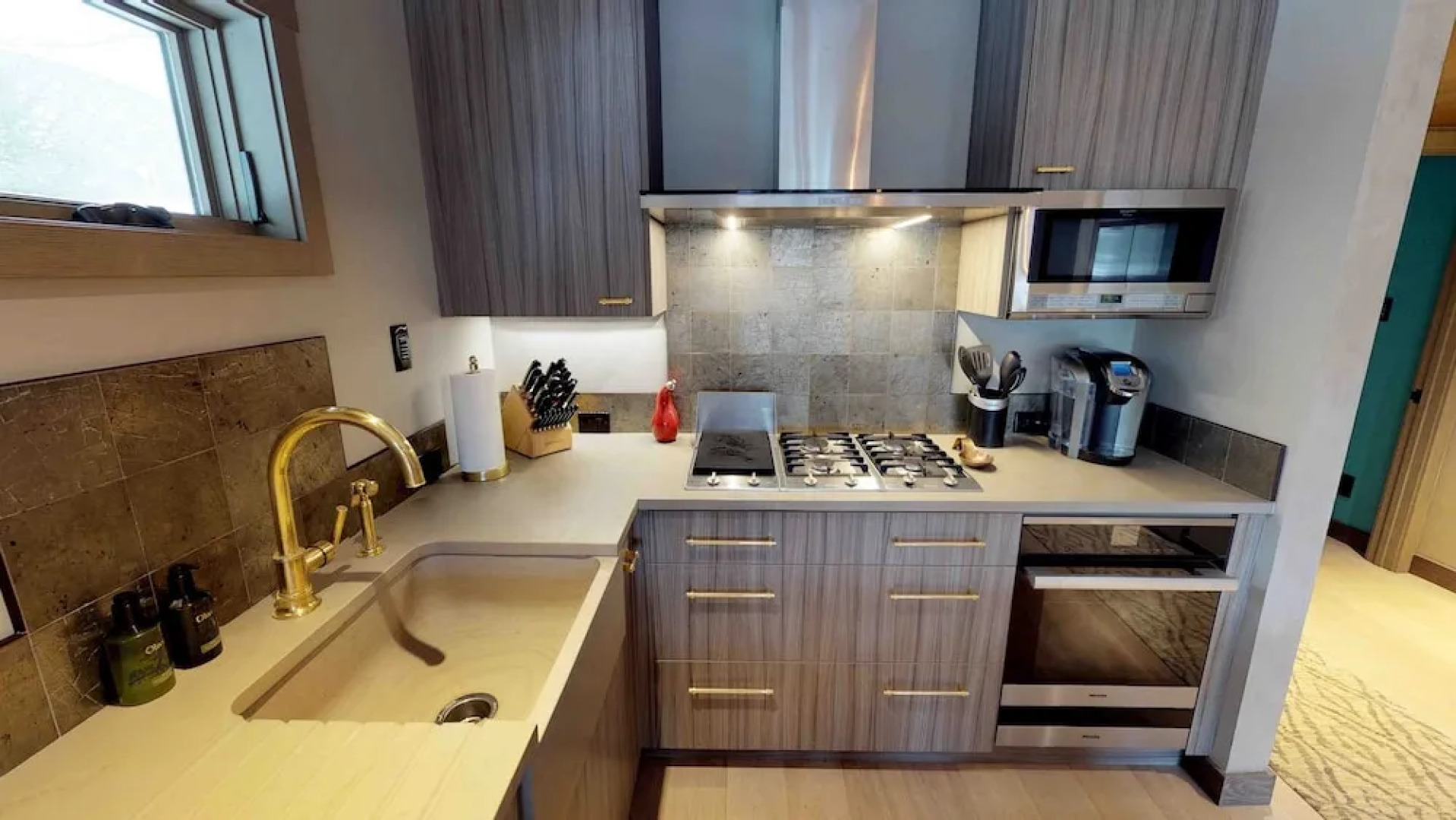 Greenbriar 14 2 Bedroom Condo by RedAwning