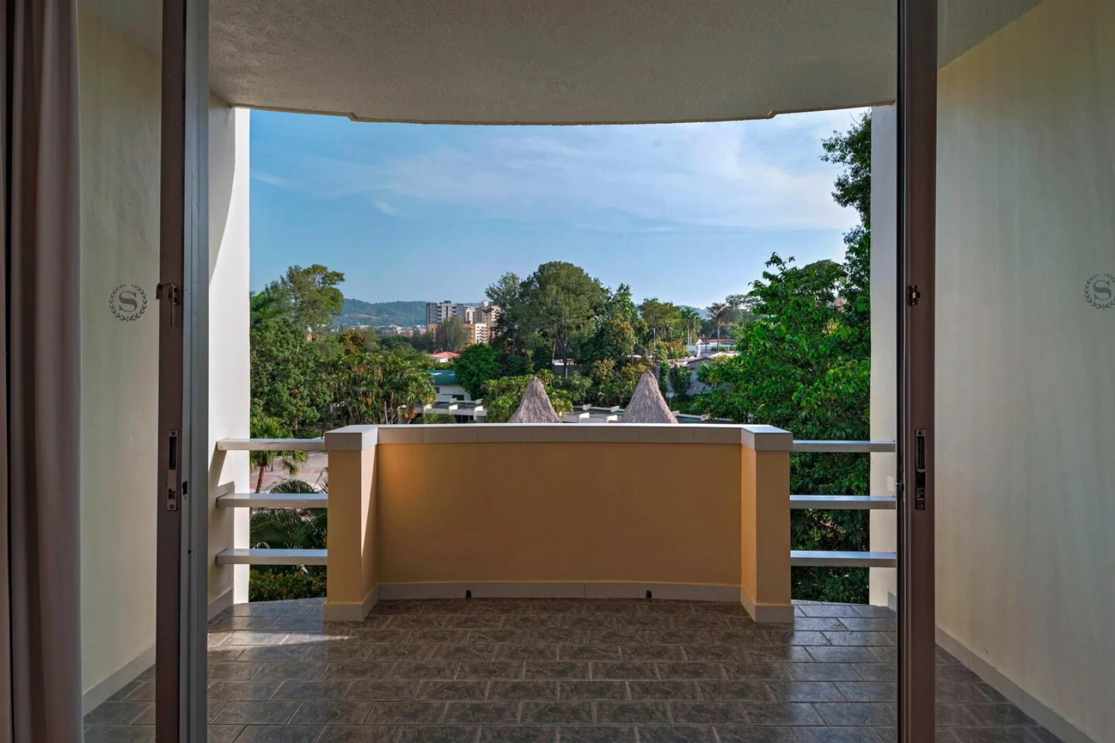 Sheraton Presidente San Salvador Hotel