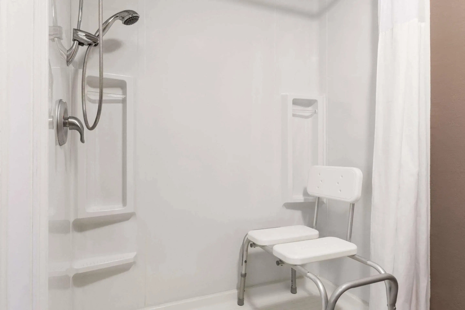 Days Inn Cleveland Willoughby