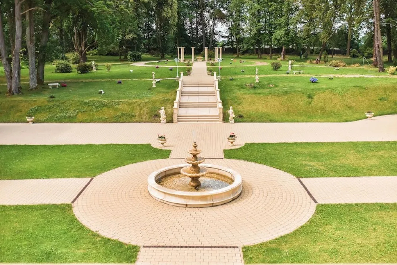 Zámek Kamenný dvůr