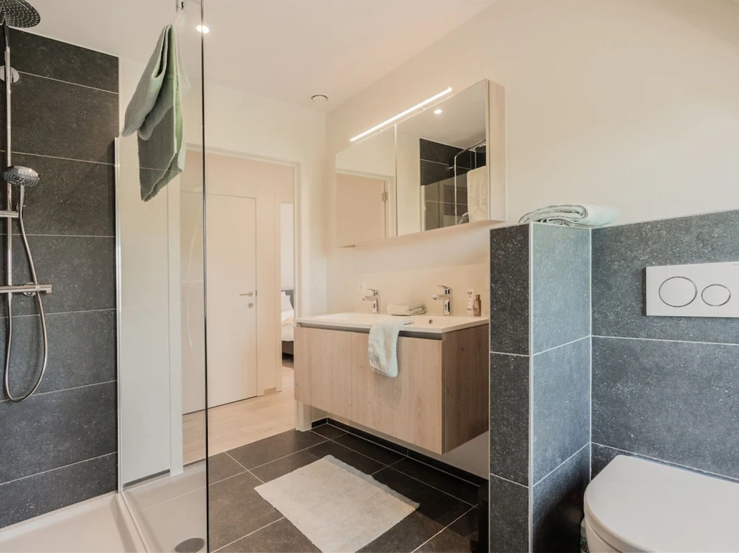 Chic Villa in Comines-warneton With Garden