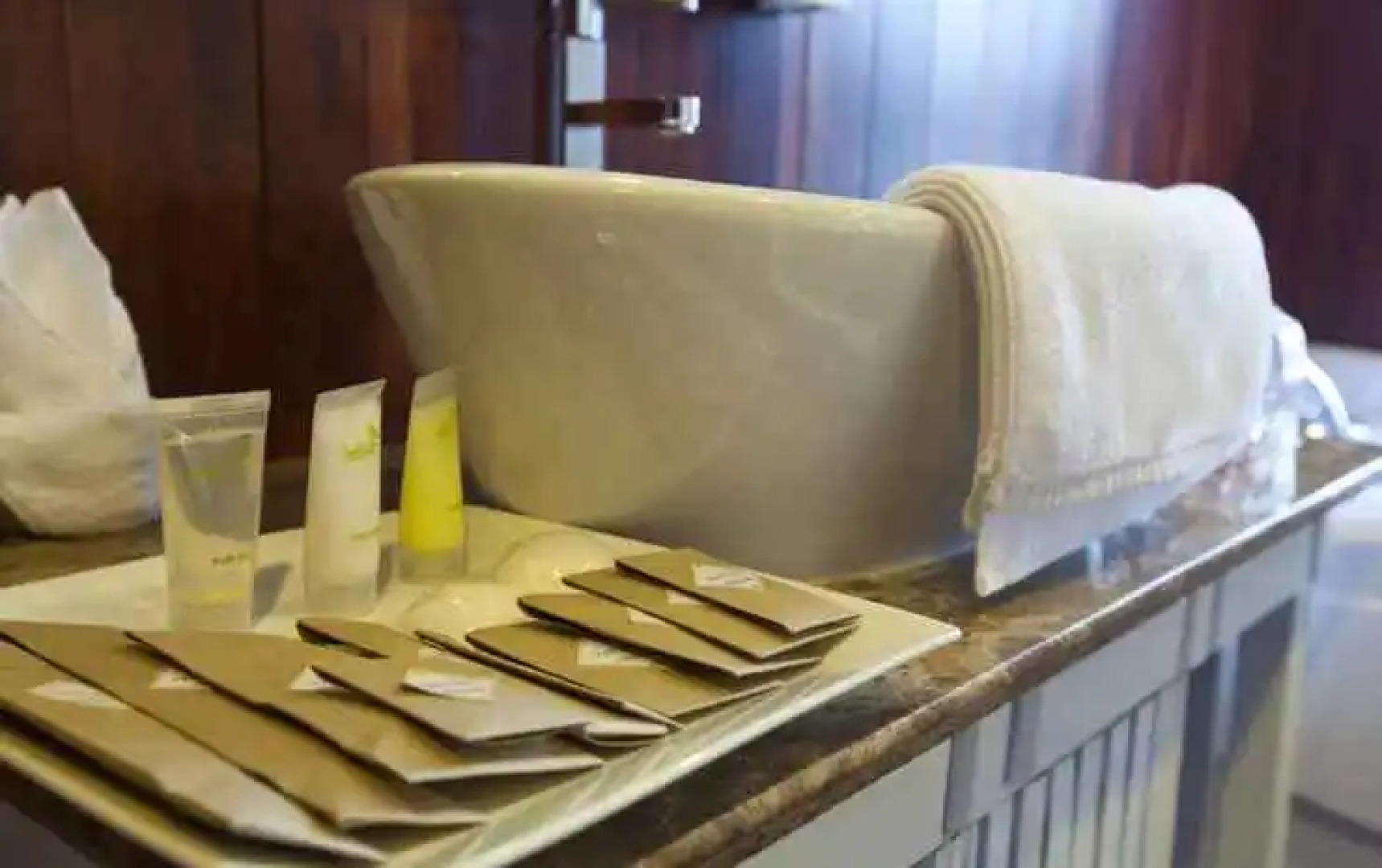 Signature Halong Cruise