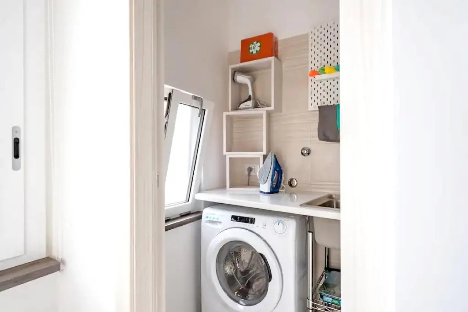 One bedroom appartement with wifi at San Cataldo