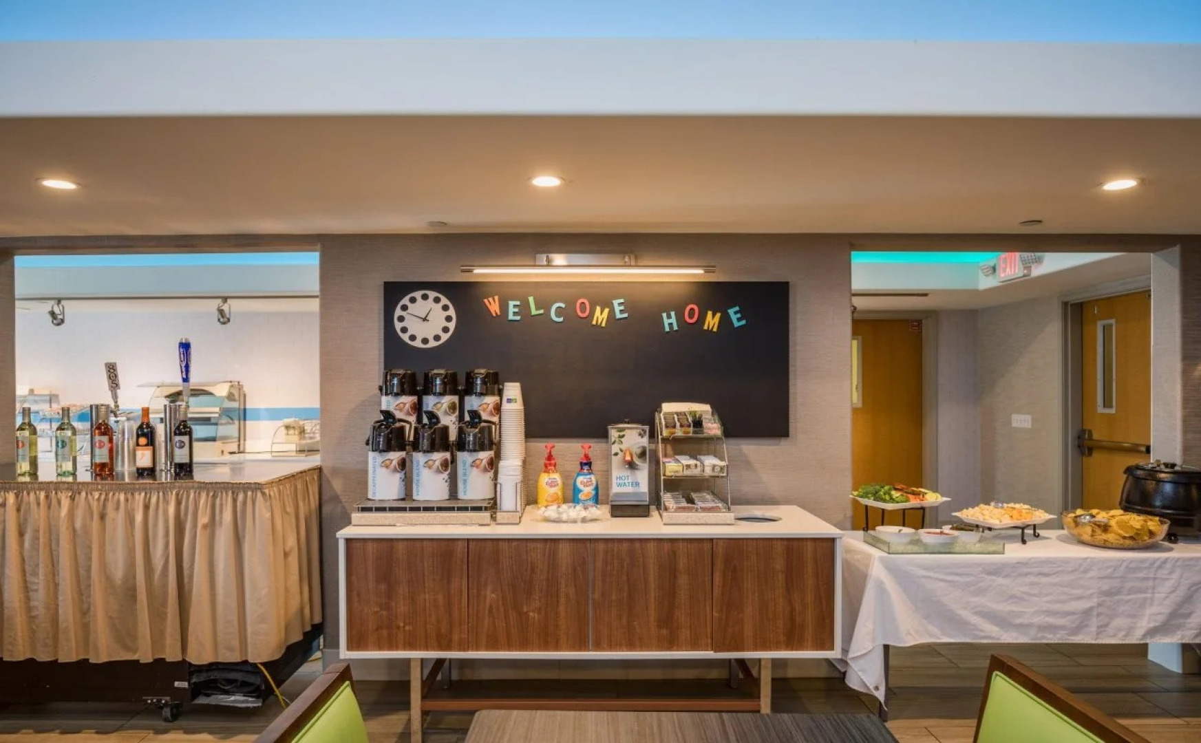 Holiday Inn Express and Suites Modesto by IHG