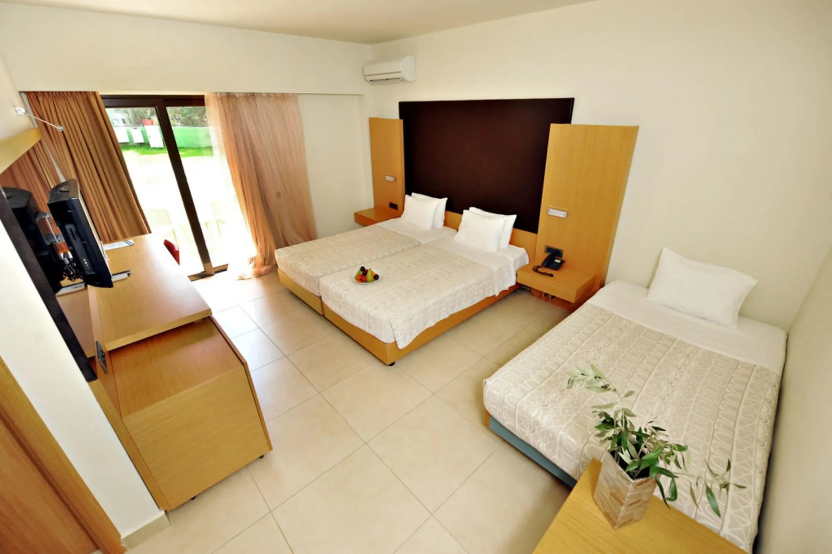 Elite City Resort