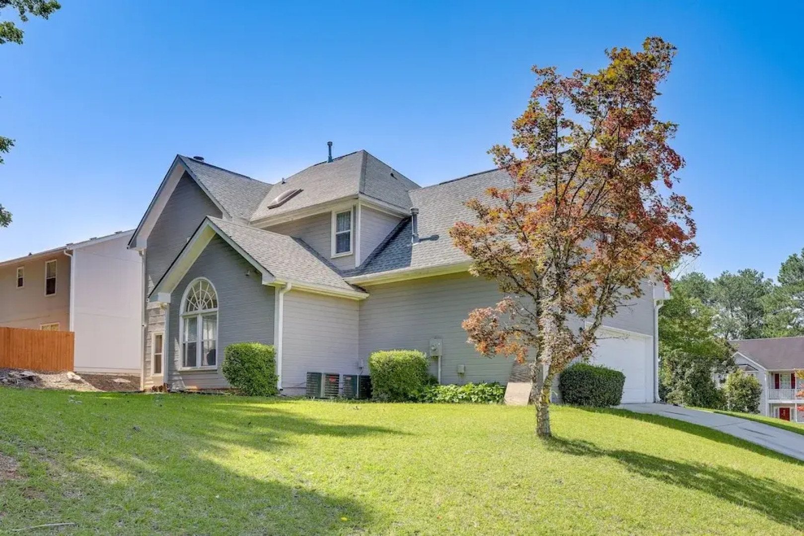 Sunny Lithonia Home ~ 7 Mi to Stone Mountain Park!