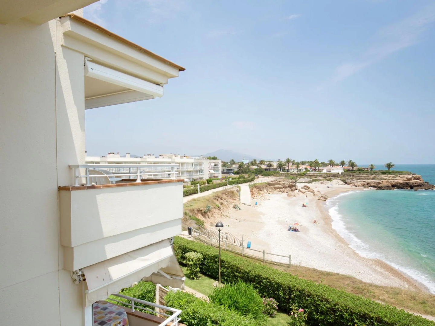Well-Kept Apartment with Views of the Sea, Two Swimming Pools Near Vinaròs