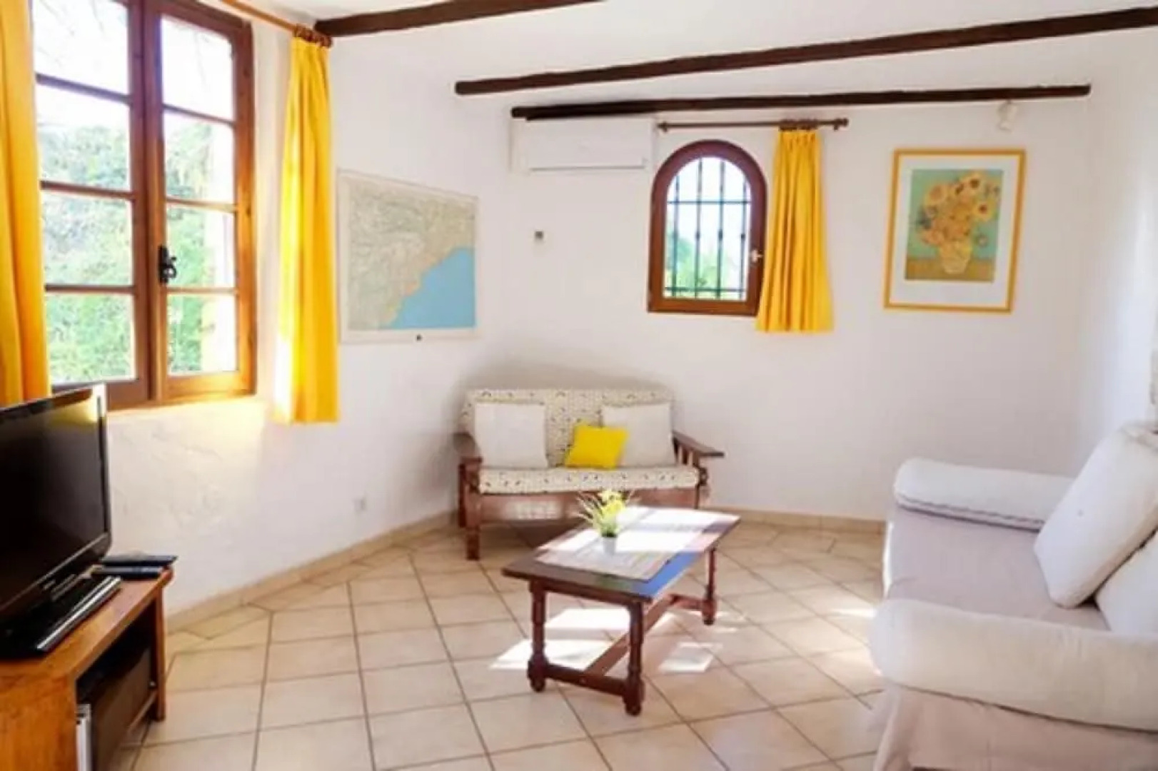 Les Violettes by Gites de France