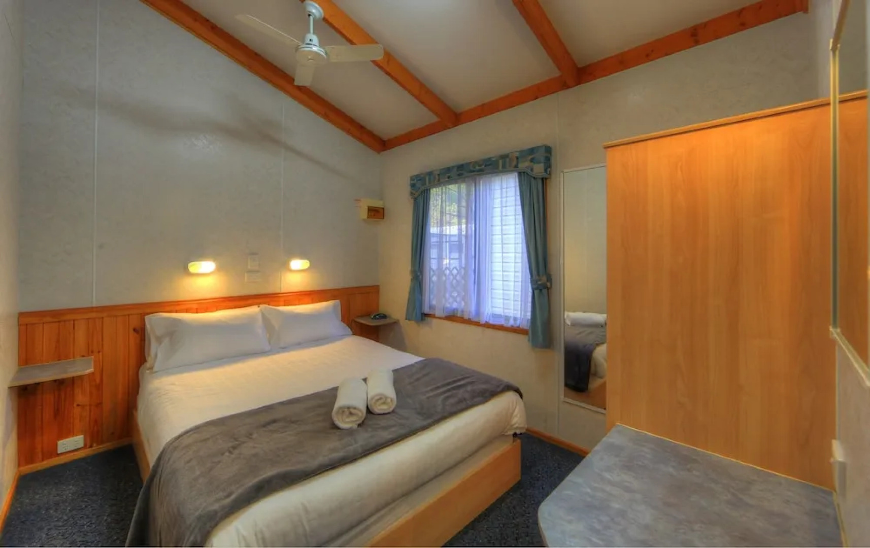 Bright Accommodation Park