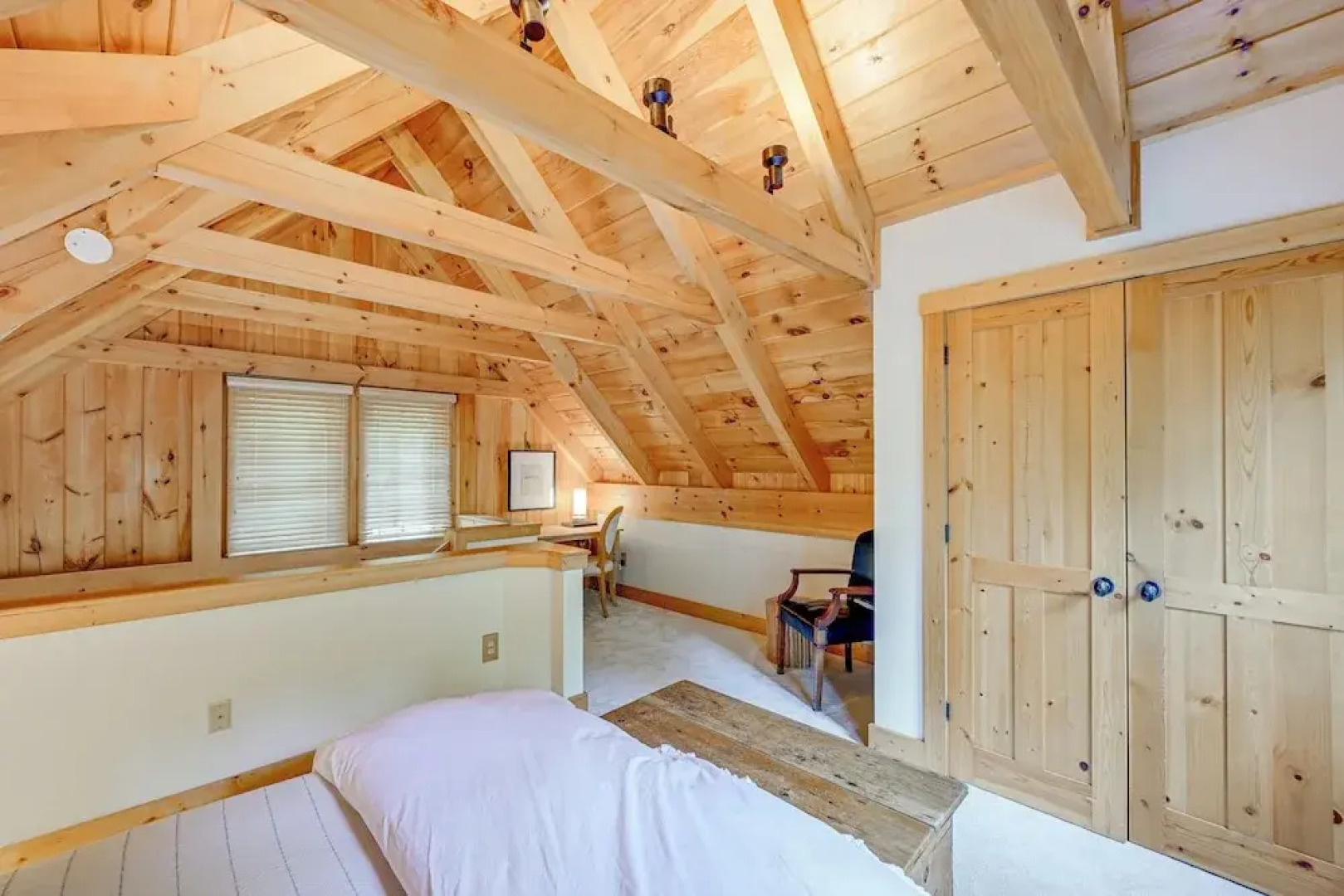 Peaceful Vacation Rental w/ Deck: 5 Mi to Cashiers