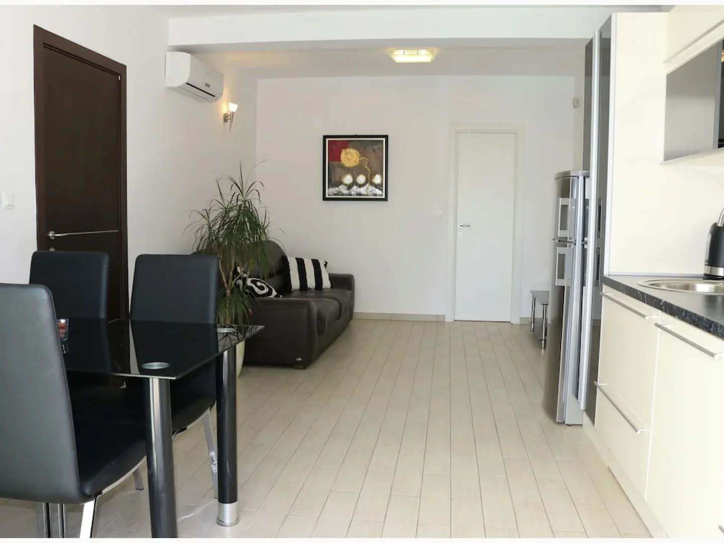 Modernistic Apartment in Primosten With Pool