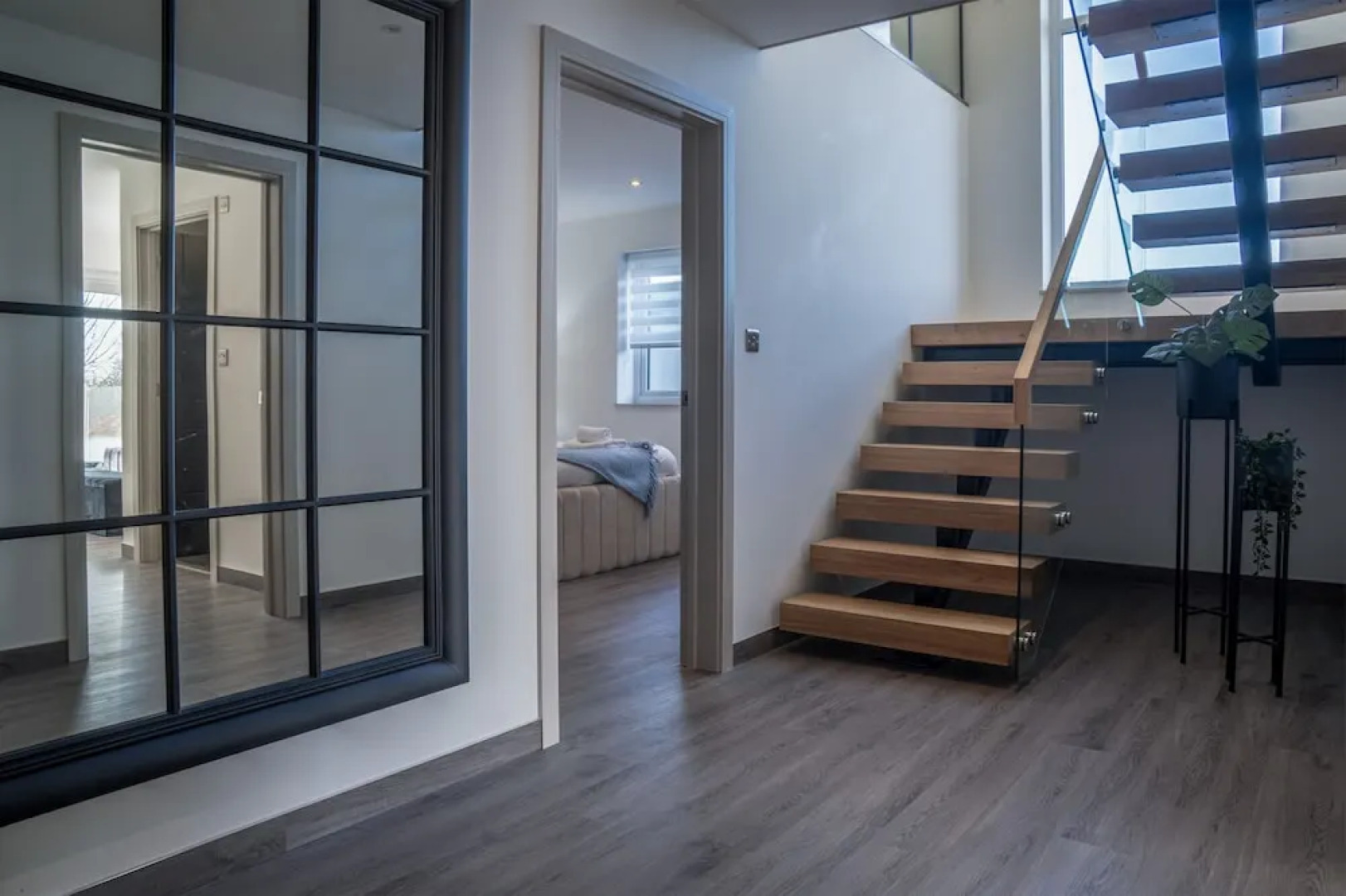 Sunrise - 5 Bedroom Home - Pendine