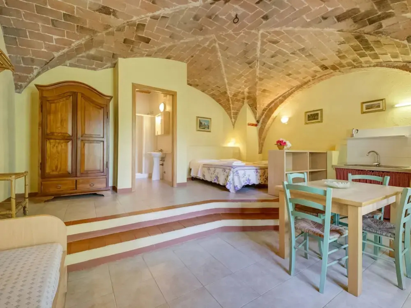 Tuscan Farmhouse in Montescudaio near Sea