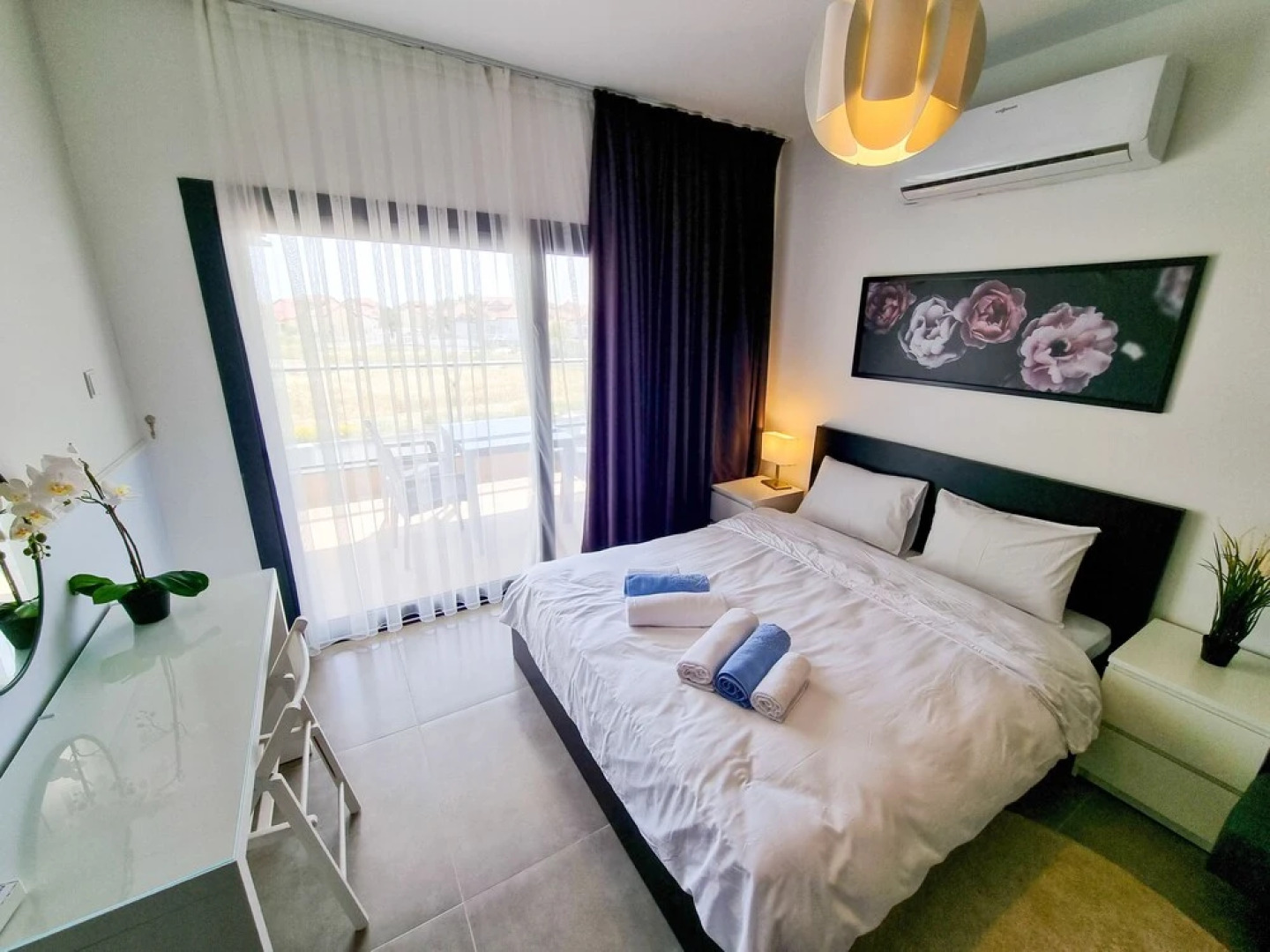 Helena Pool Apartments