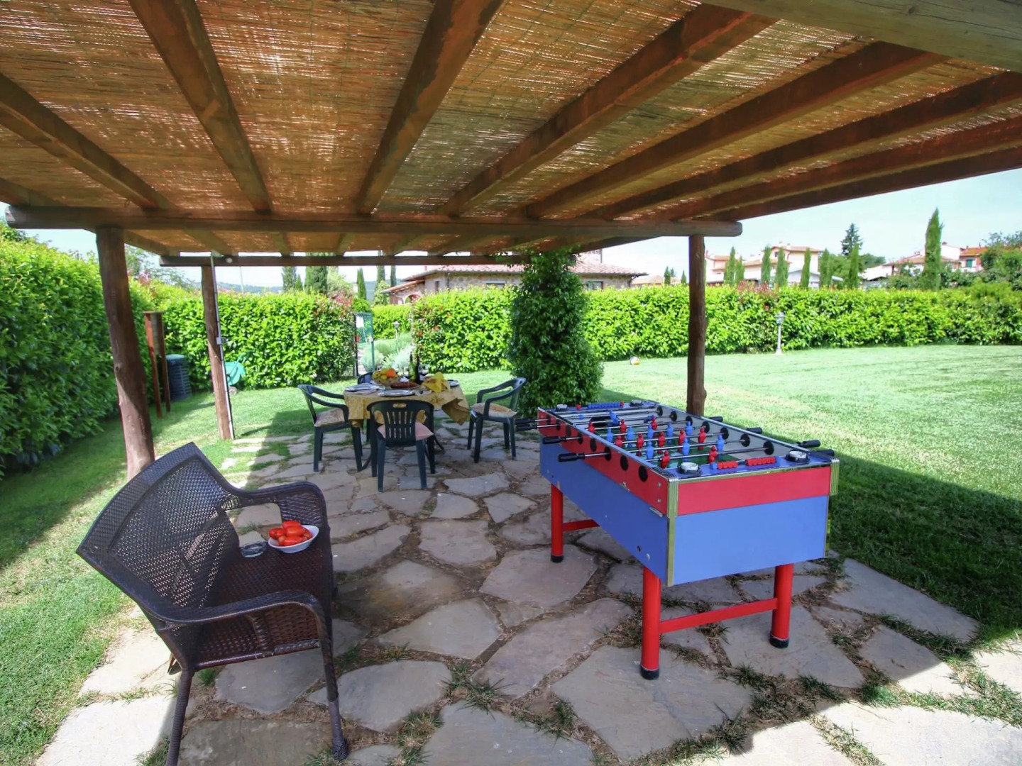 Spacious Cottage in Lucignano with Garden