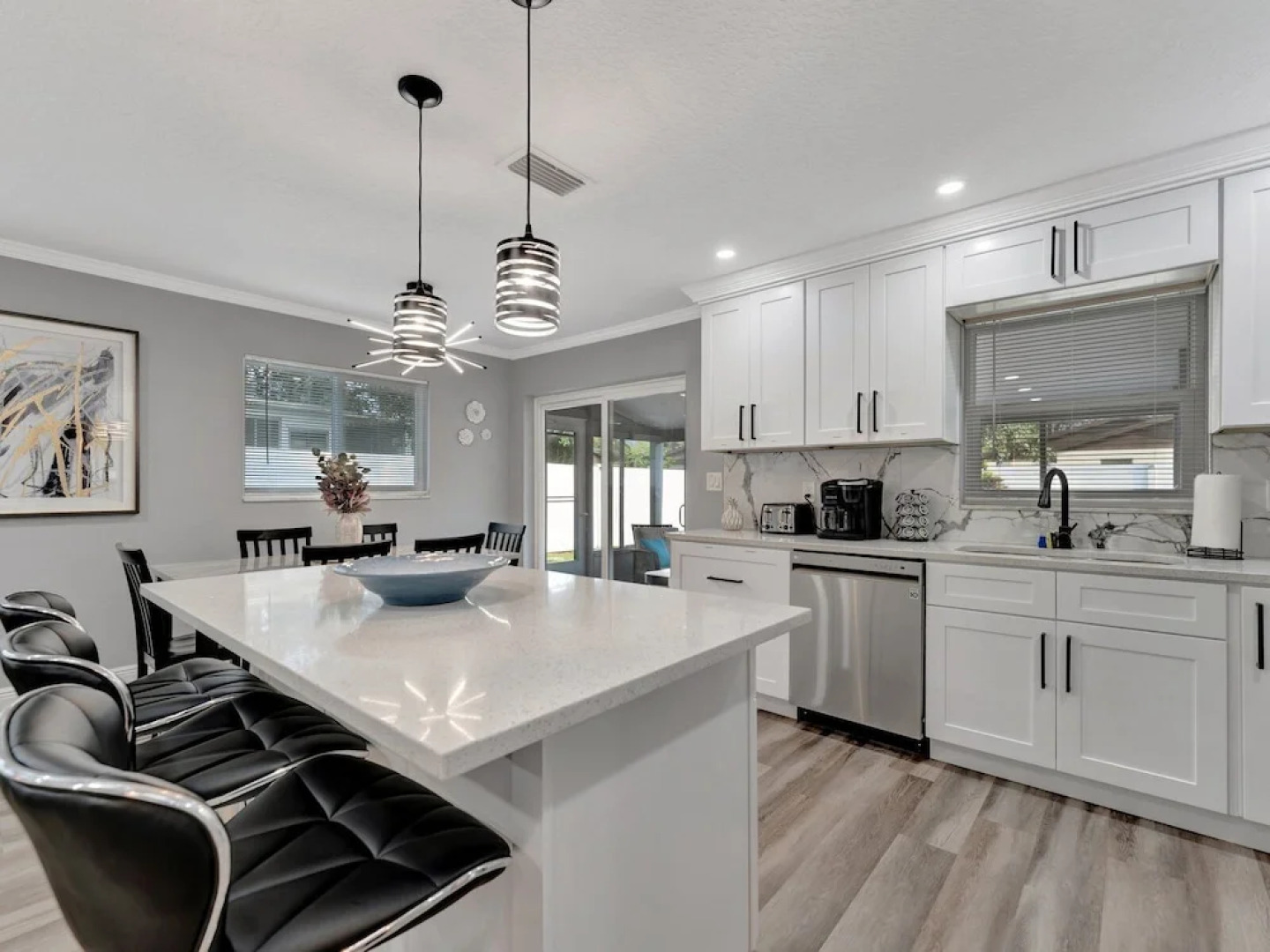 The Family Escape Hot Tub & BBQ near IRB