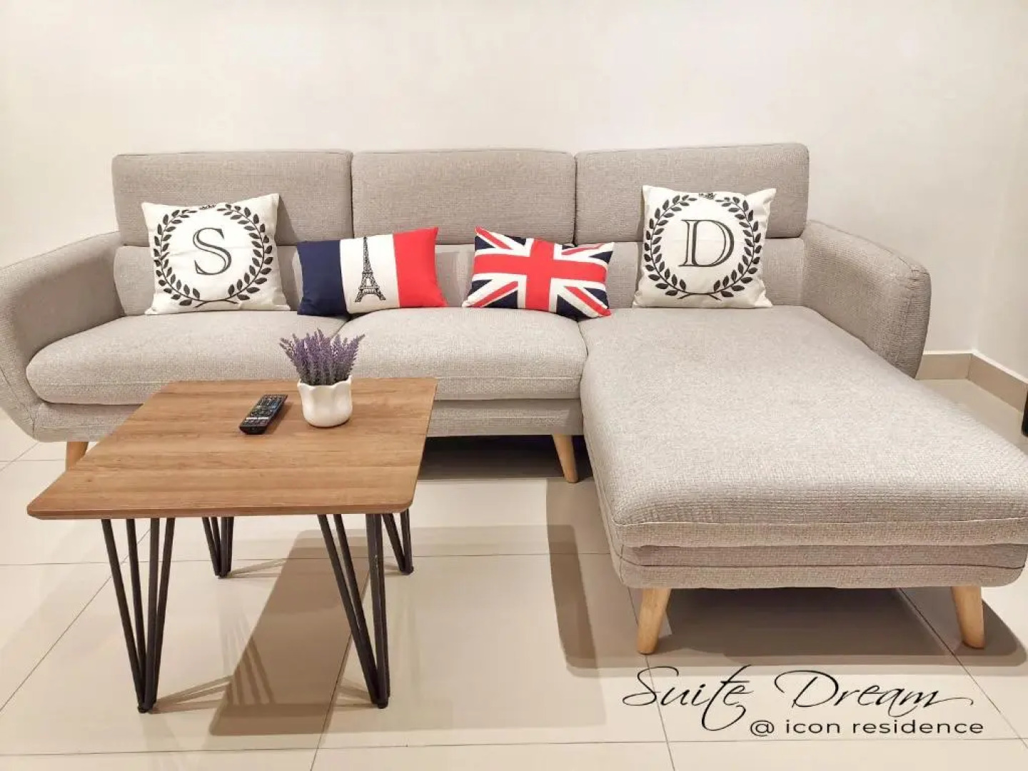 Suite Dream@Icon Residence