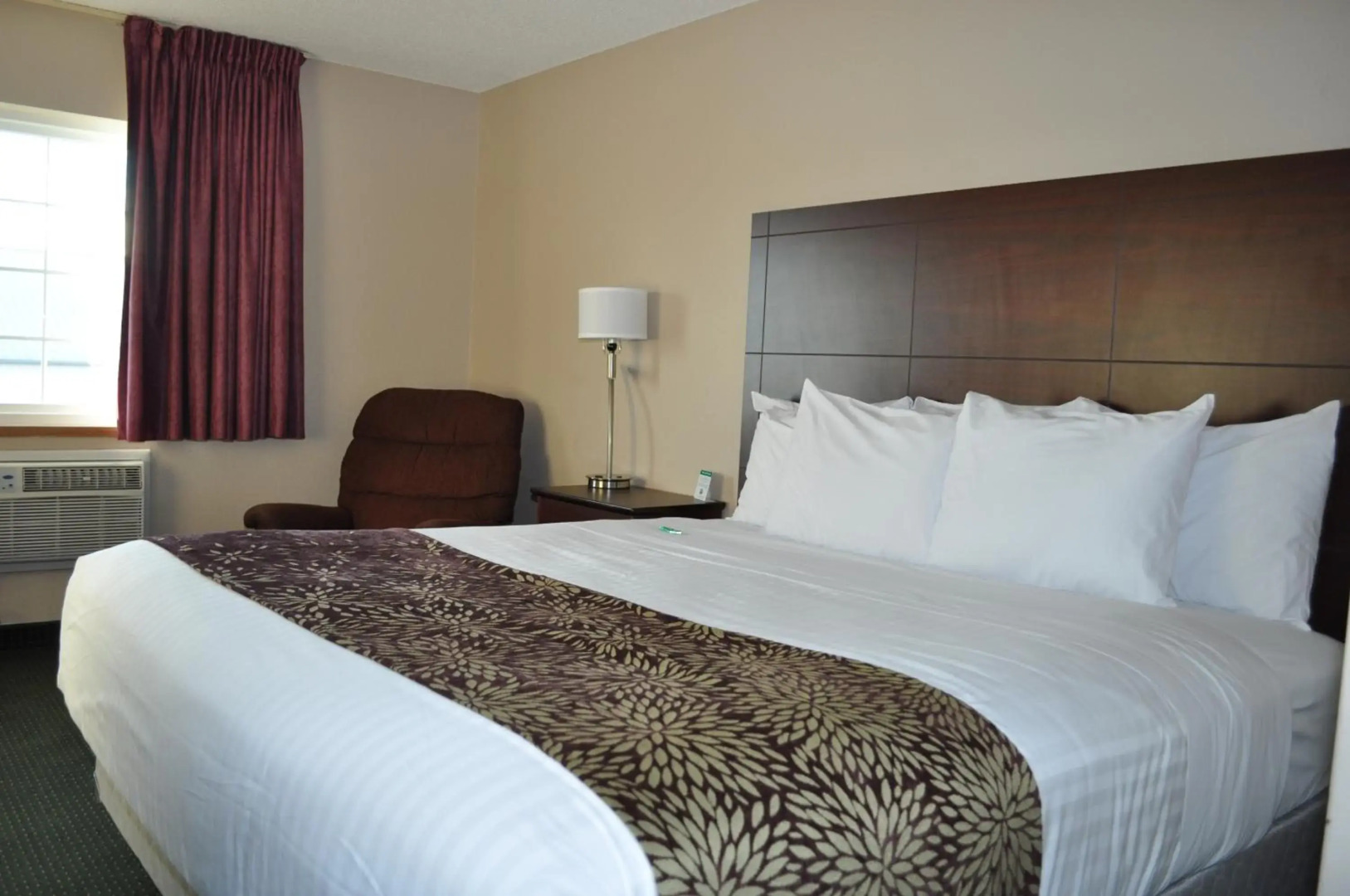 Boarders Inn & Suites by Cobblestone Hotels – Broken Bow