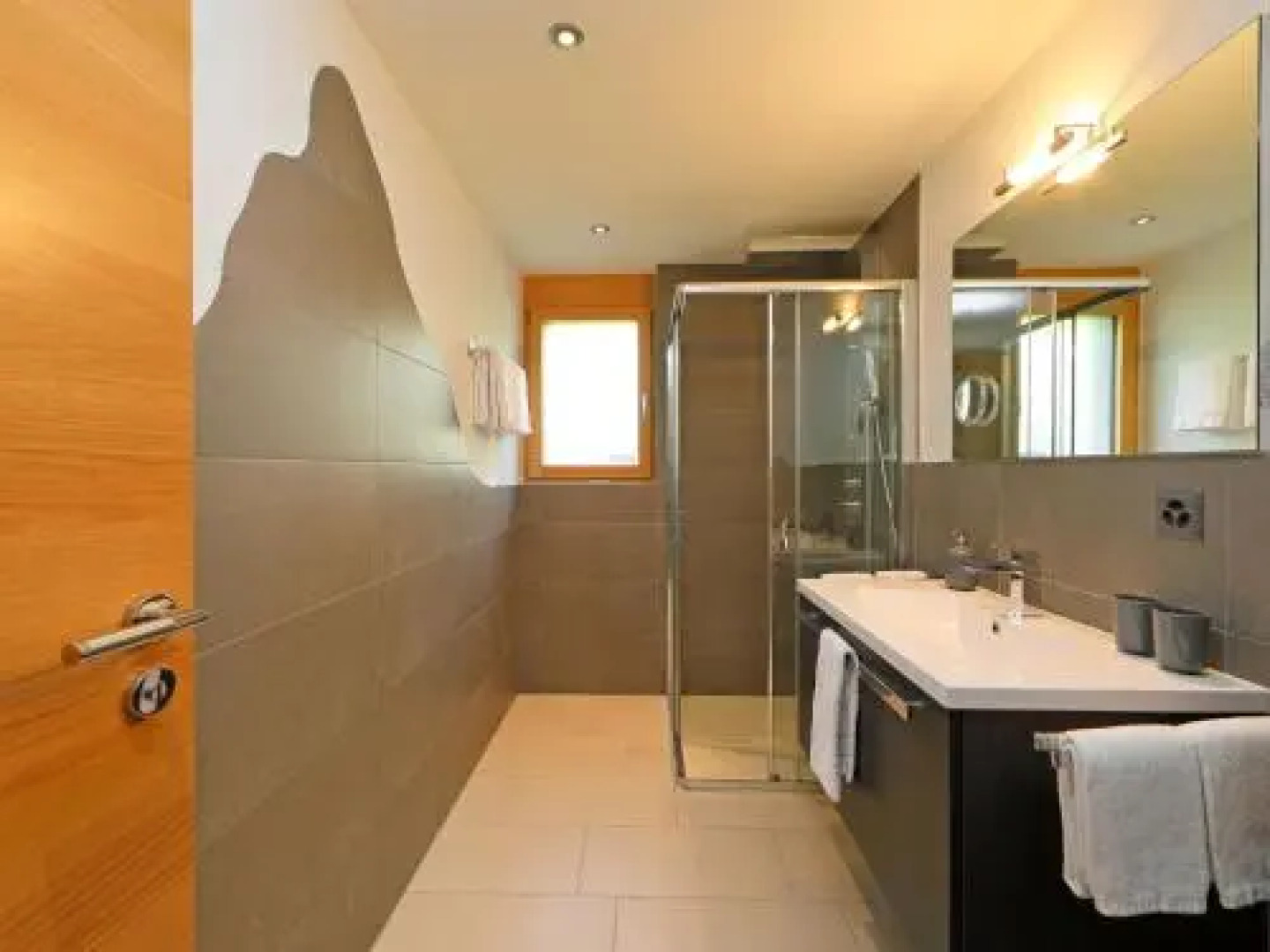 Apartment Happy Lily