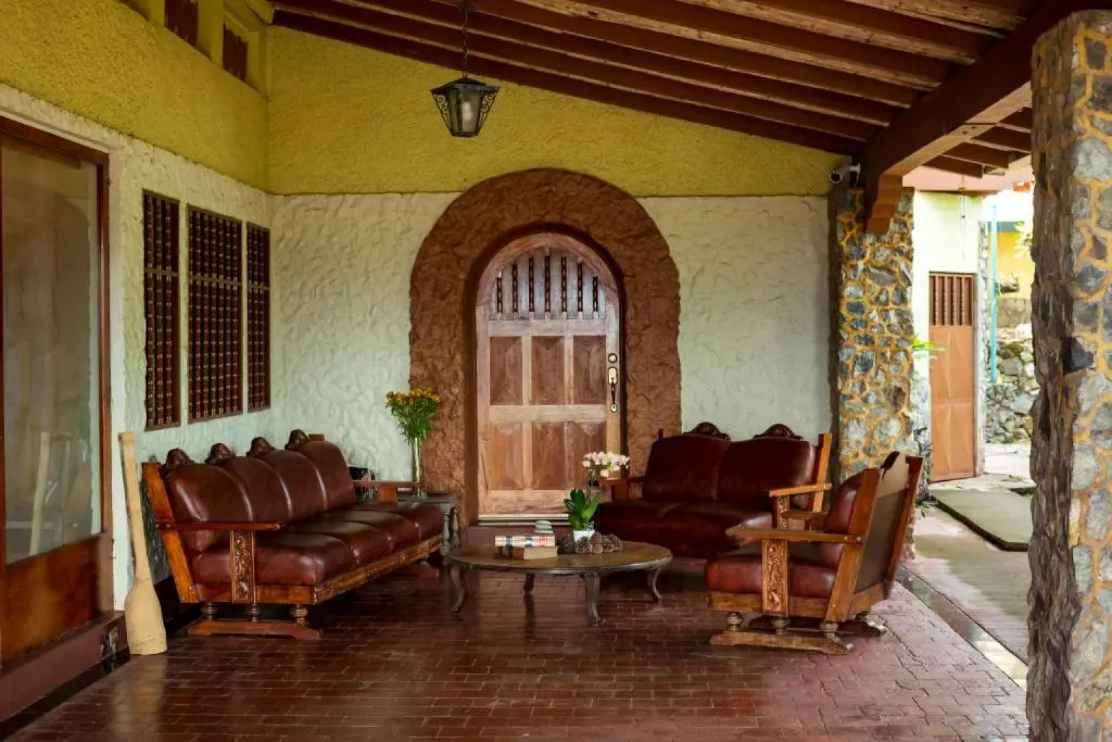 Casa de Piedra Escazú