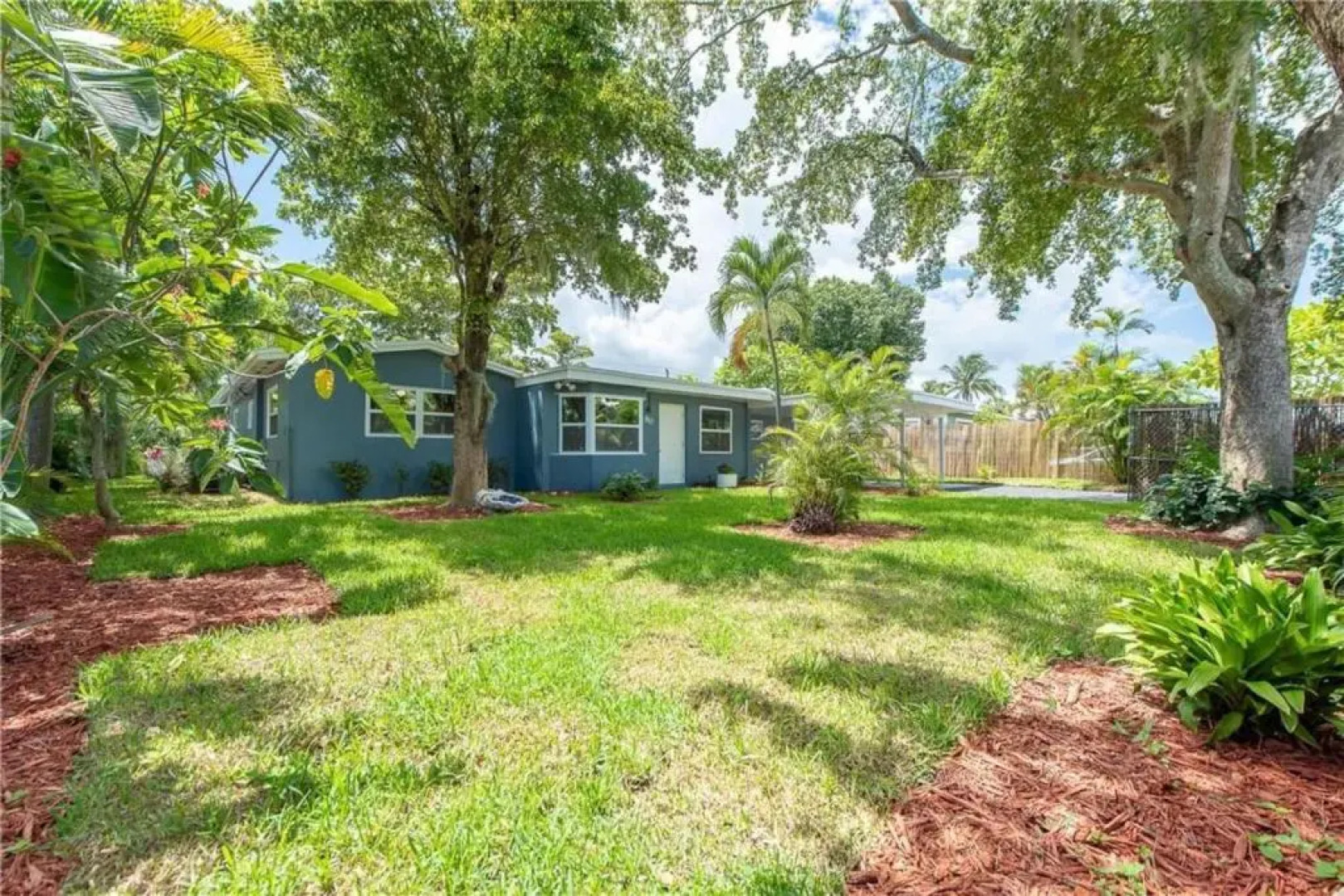 Tropical House 3 Bedrooms with Pool Oakland Park