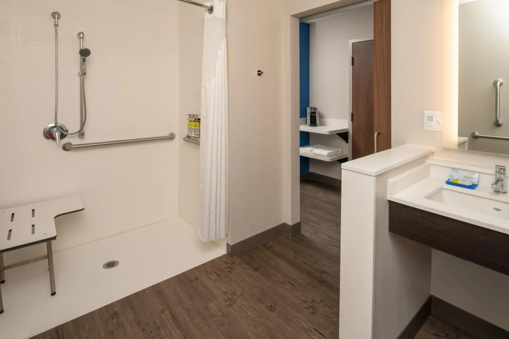 Holiday Inn Express & Suites Camas - Vancouver by IHG