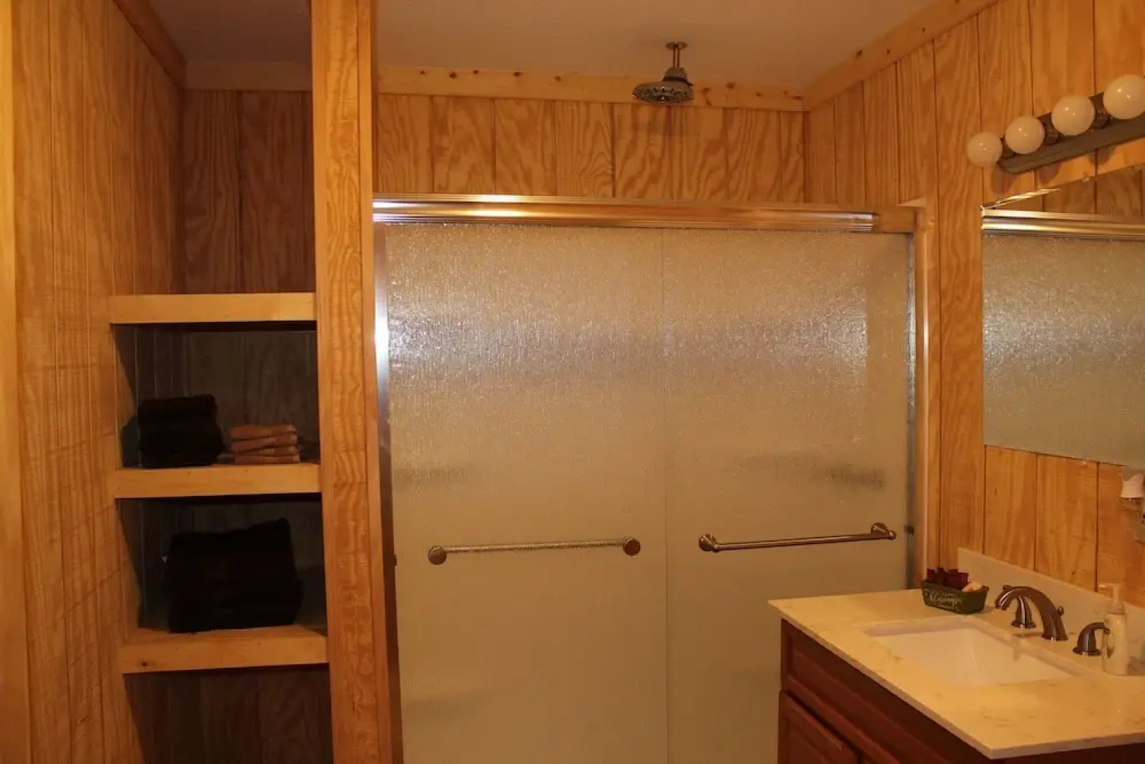 Shawnee Trails Lodging and Suites