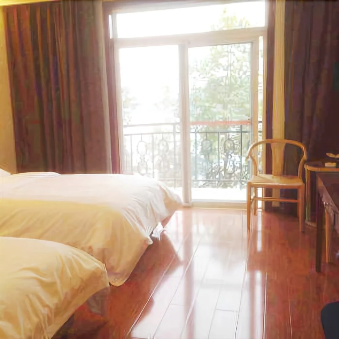 Huadao Holiday Hotel