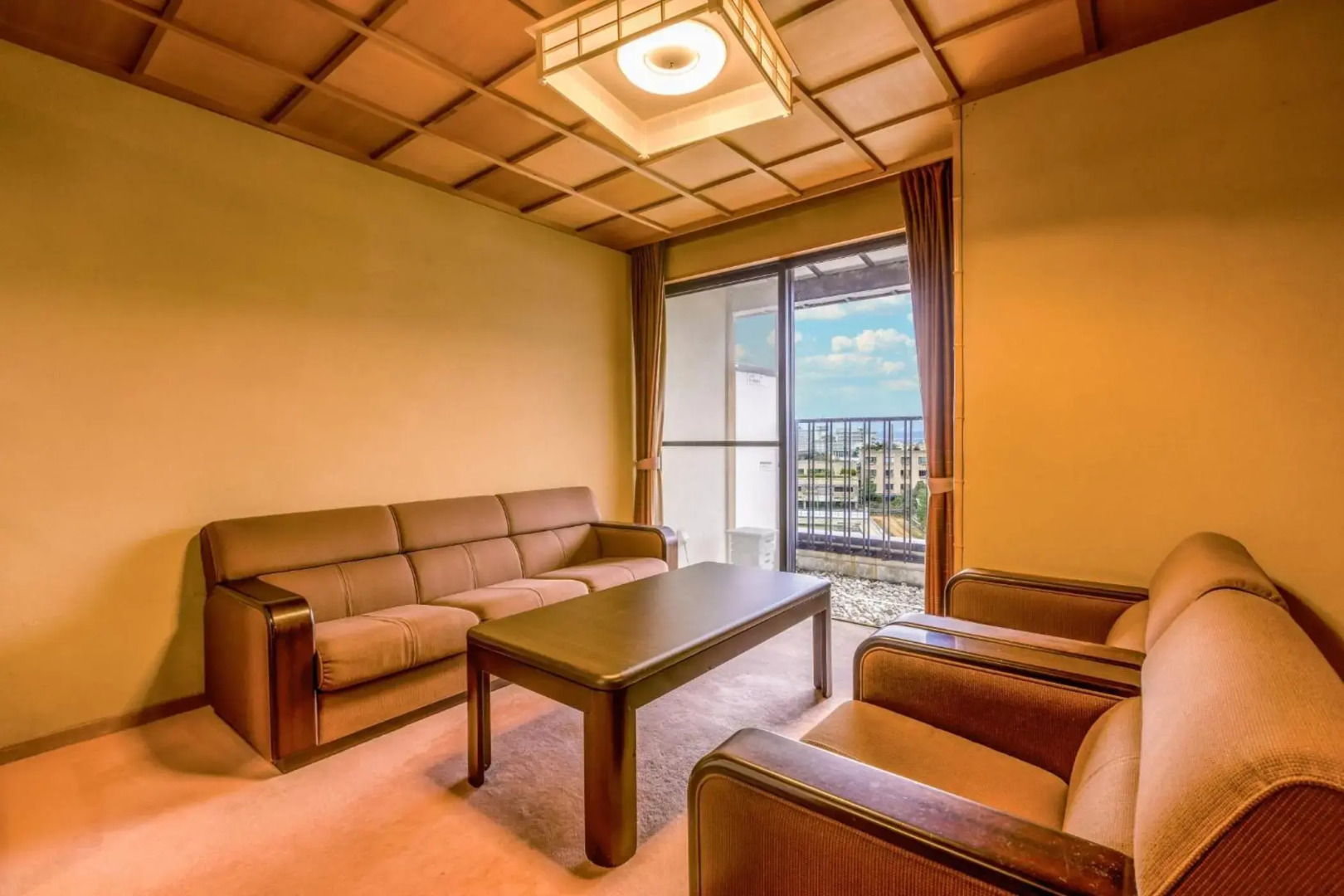 Ooedo Onsen Monogatari Premium Kaga Maruya