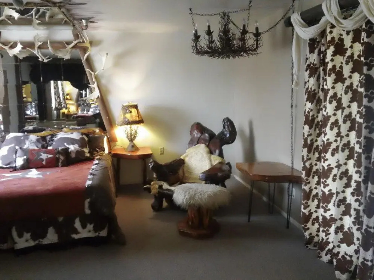 Bonnie Springs Ranch Motel